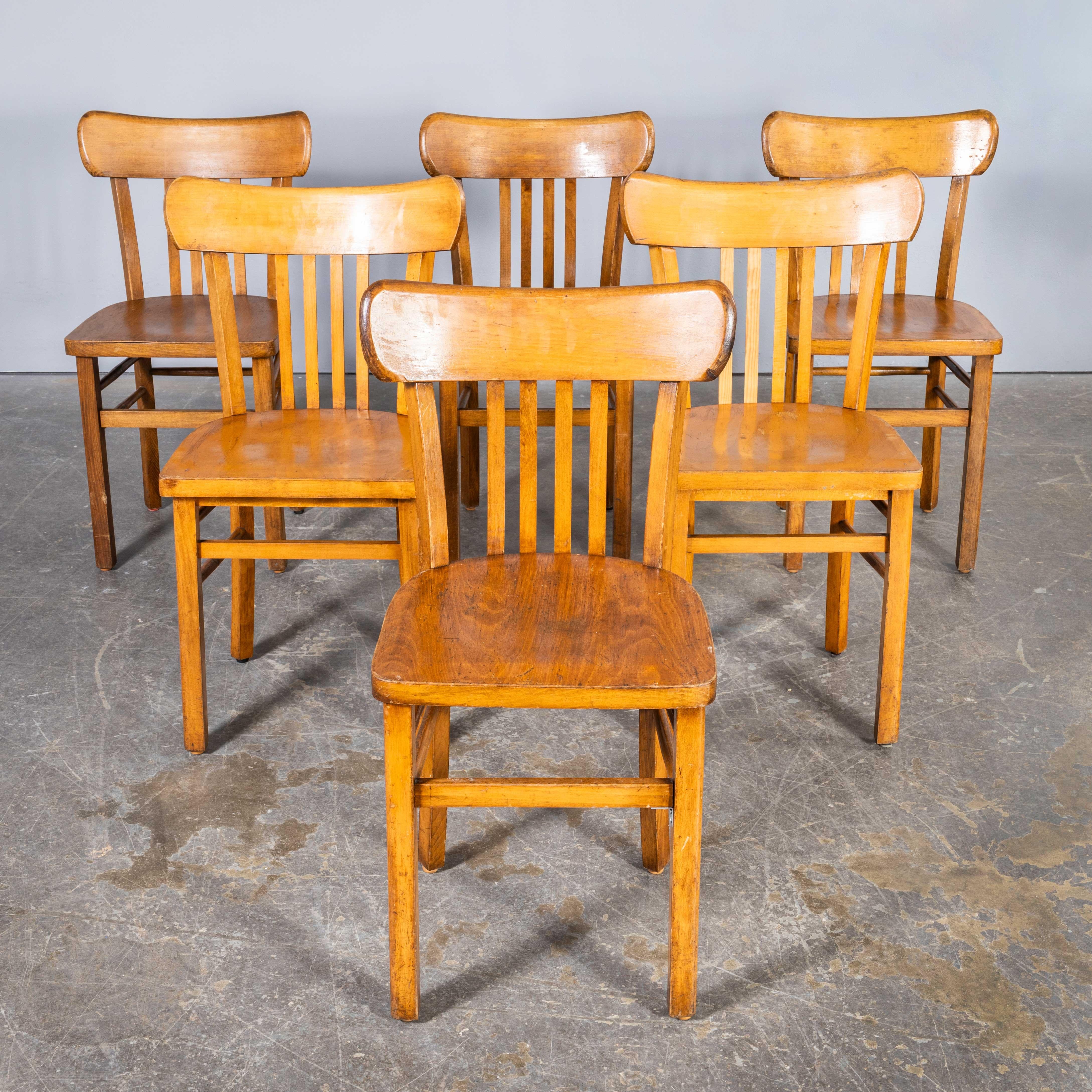1950's Luterma Honey Oak Bentwood Grill Back Dining Chair - Gute Menge verfügbar (Französisch) im Angebot