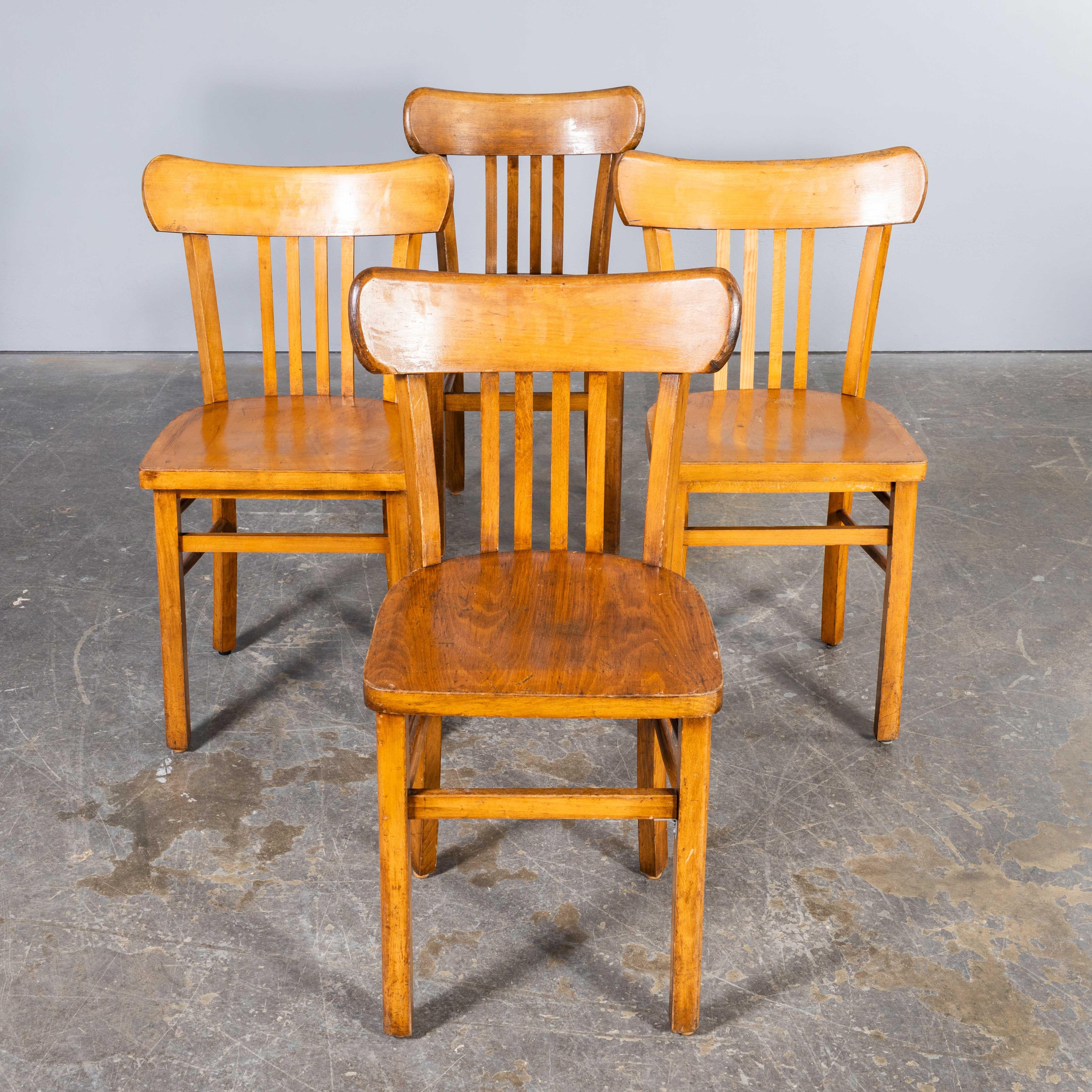 1950's Luterma Honey Oak Bentwood Grill Back Dining Chair - Gute Menge verfügbar im Zustand „Gut“ im Angebot in Hook, Hampshire