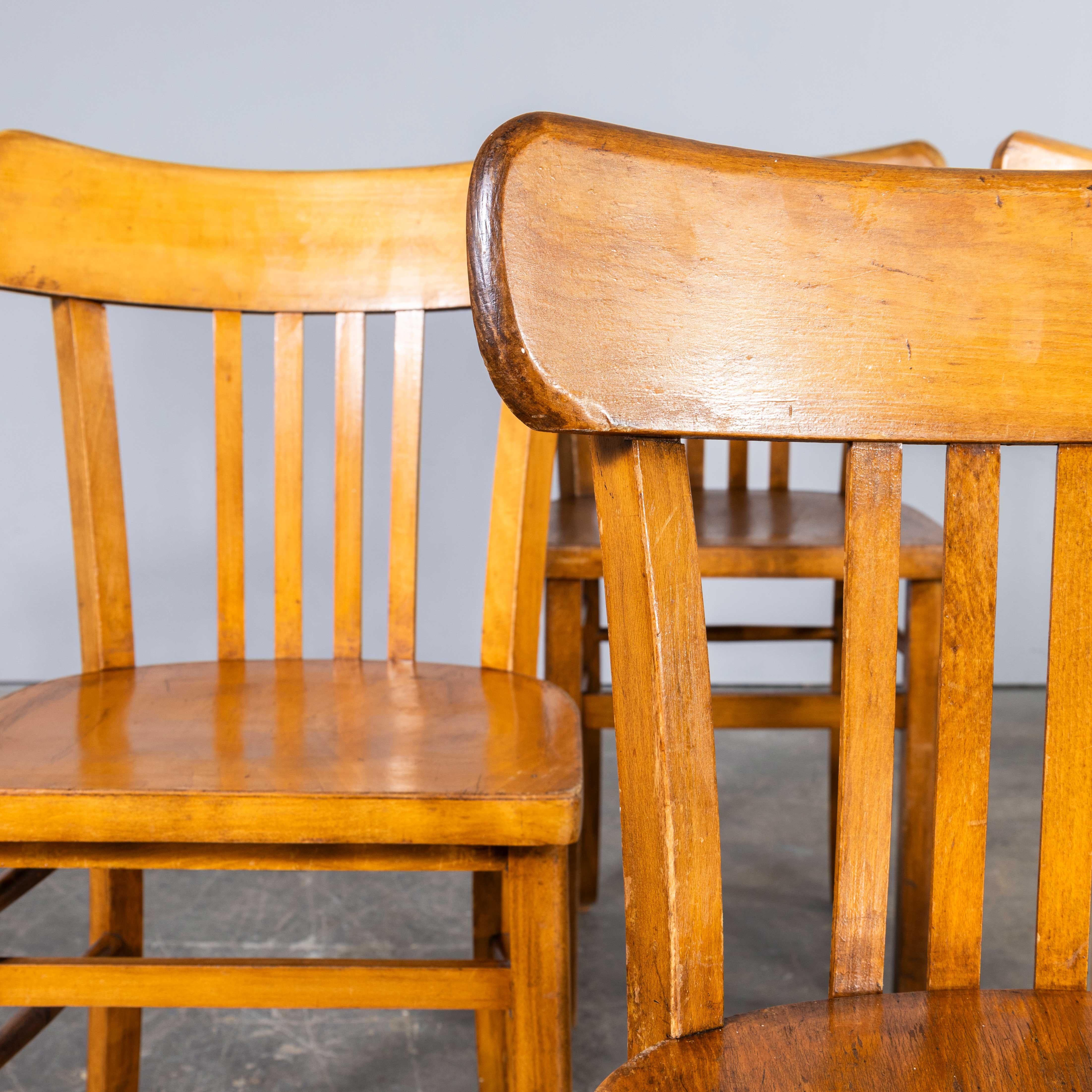 1950's Luterma Honey Oak Bentwood Grill Back Dining Chair - Gute Menge verfügbar (Eichenholz) im Angebot