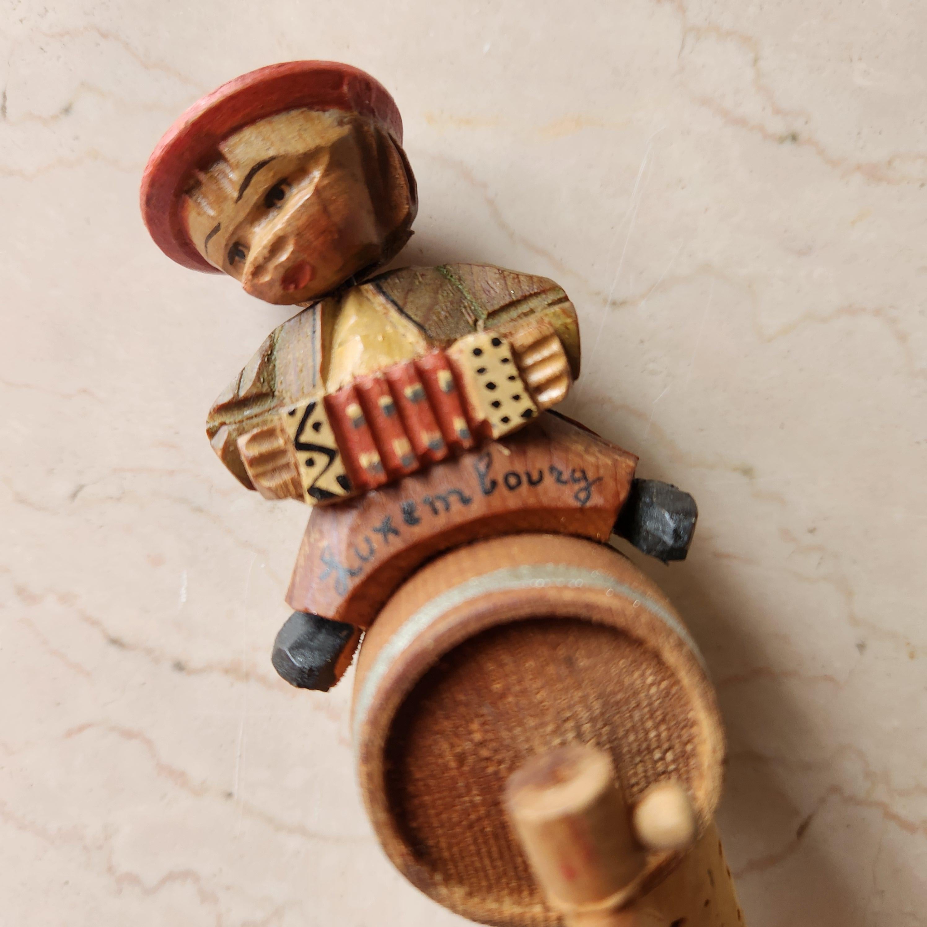 1950s Luxembourg Hand Carved Wood Wine Bottle Cork Stopper In Good Condition For Sale In Chula Vista, CA