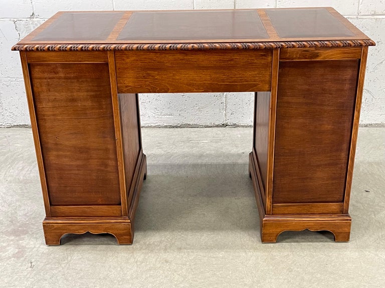 1950s Mahogany and Leather Top Desk For Sale 6