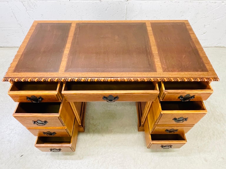 1950s Mahogany and Leather Top Desk For Sale 1