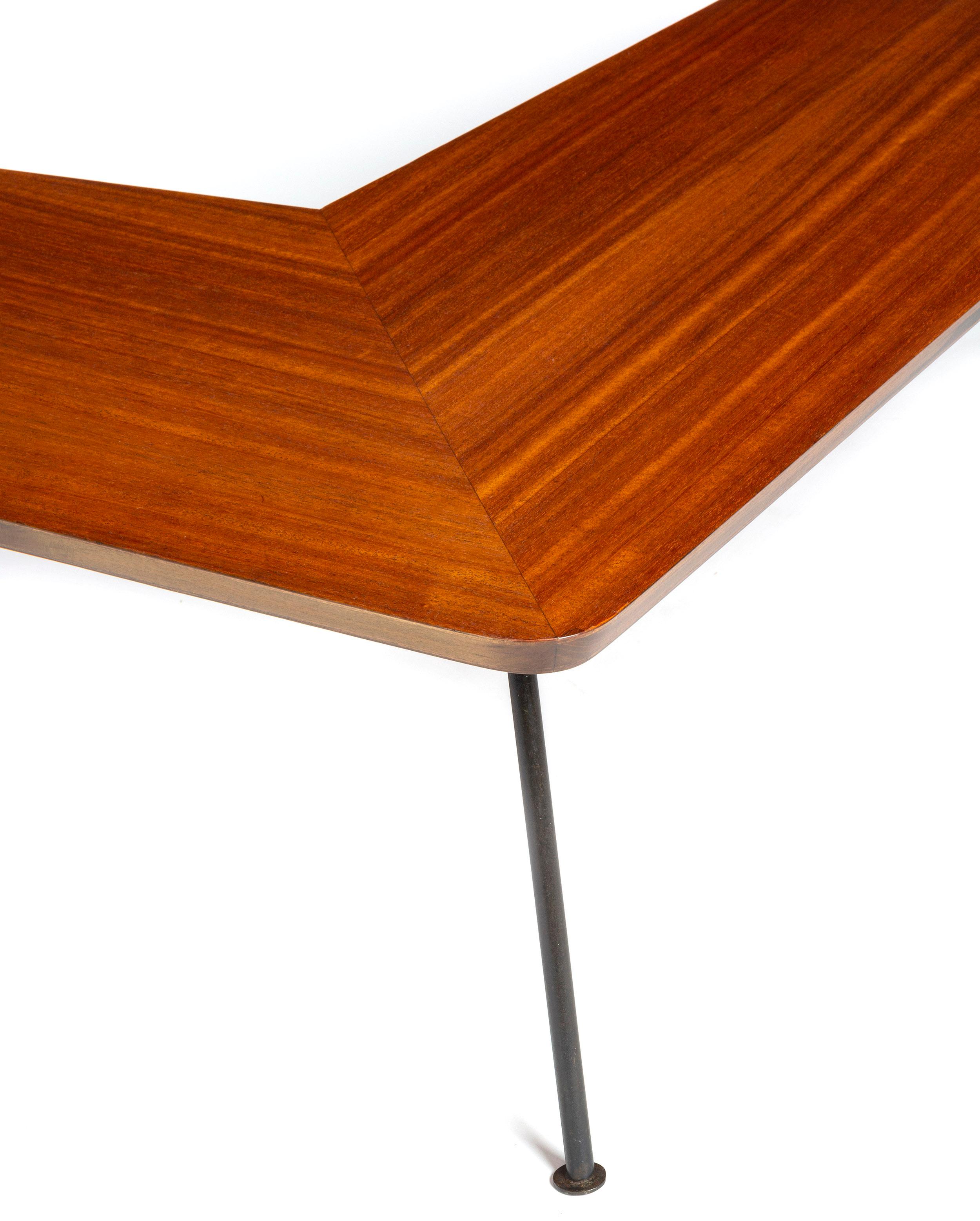 American 1950s Mahogany Boomerang Low Table For Sale