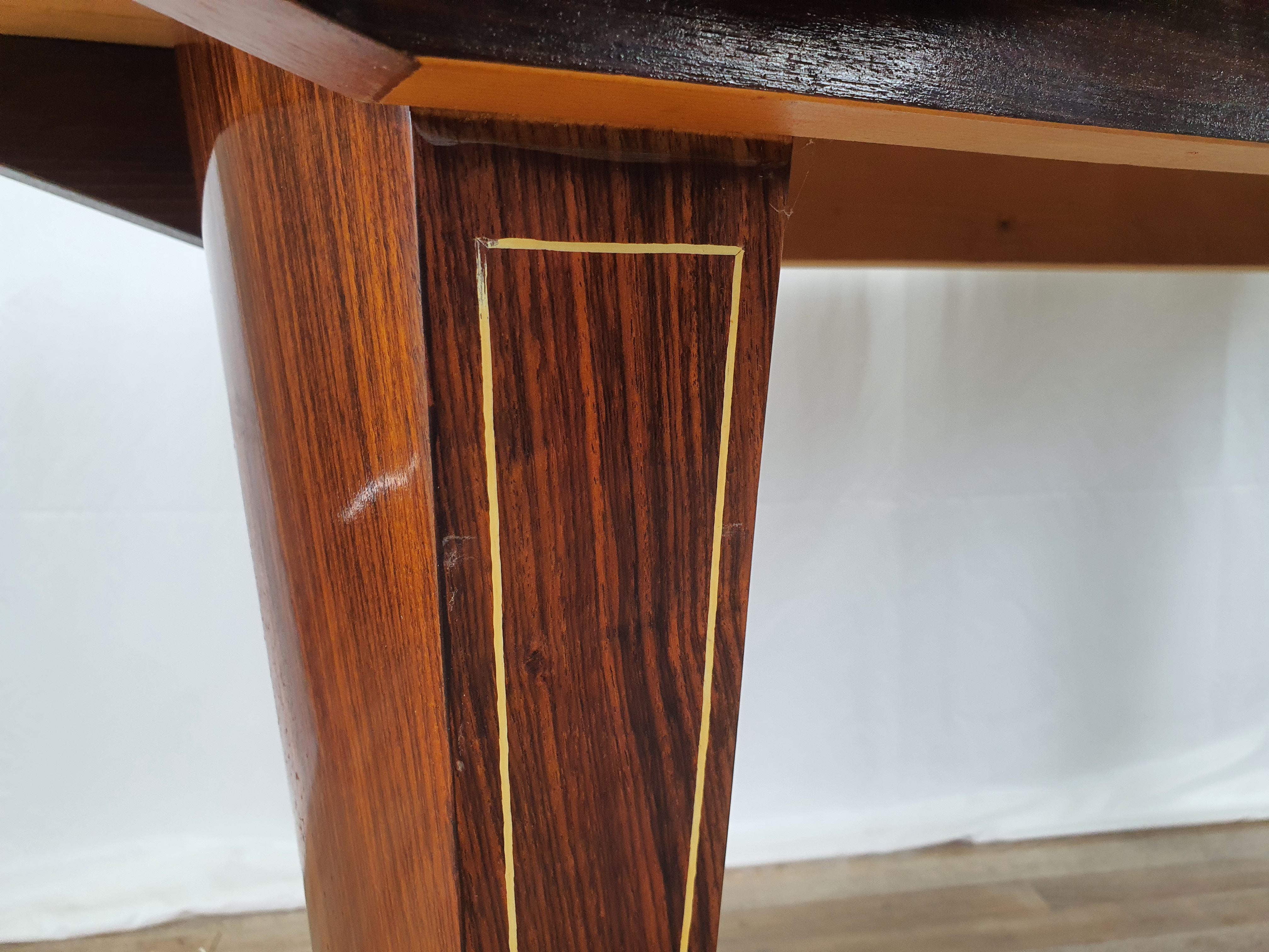 1950s Mahogany Oval Dining Table For Sale 6