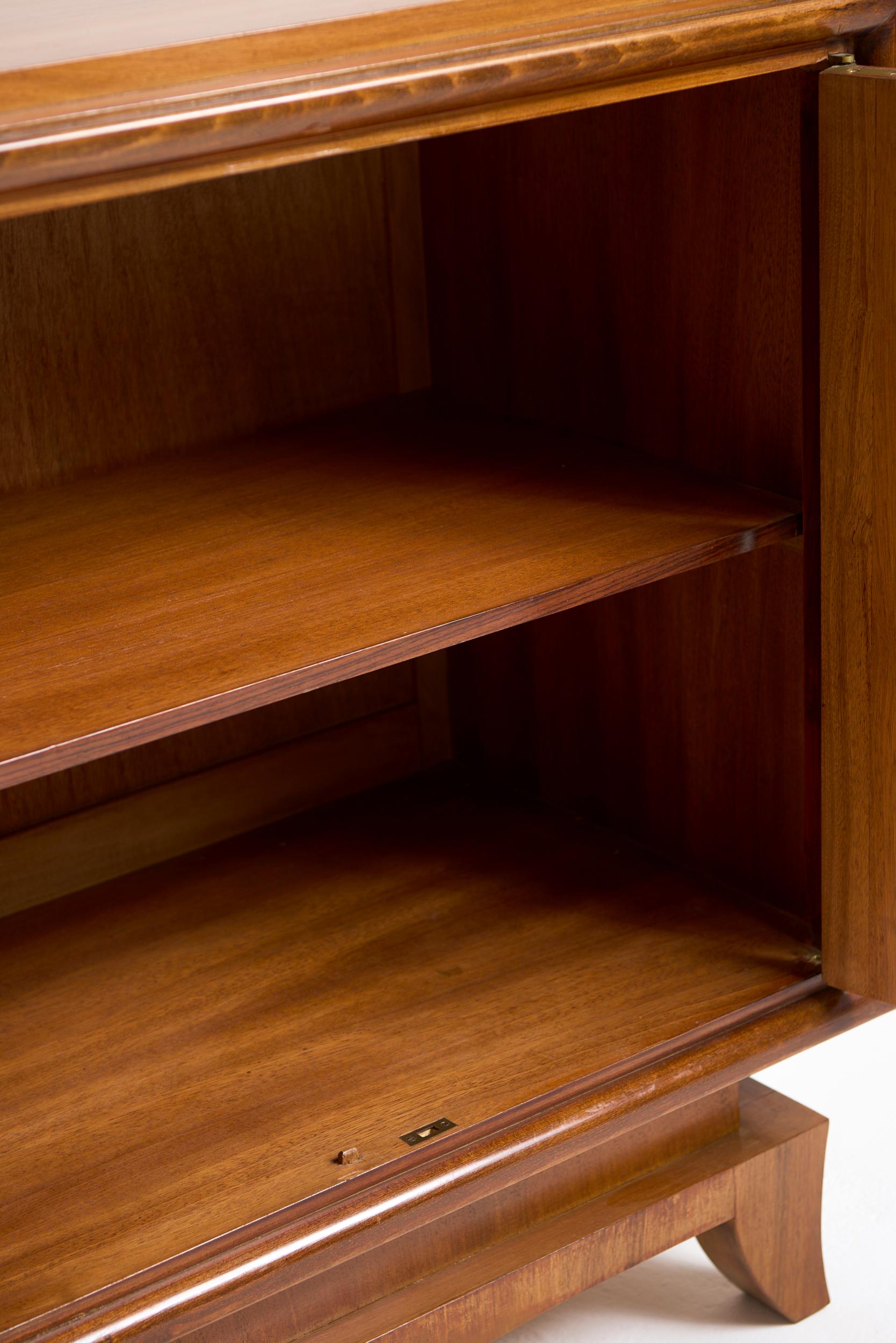 Credenza in mogano degli anni '50 in vendita 8