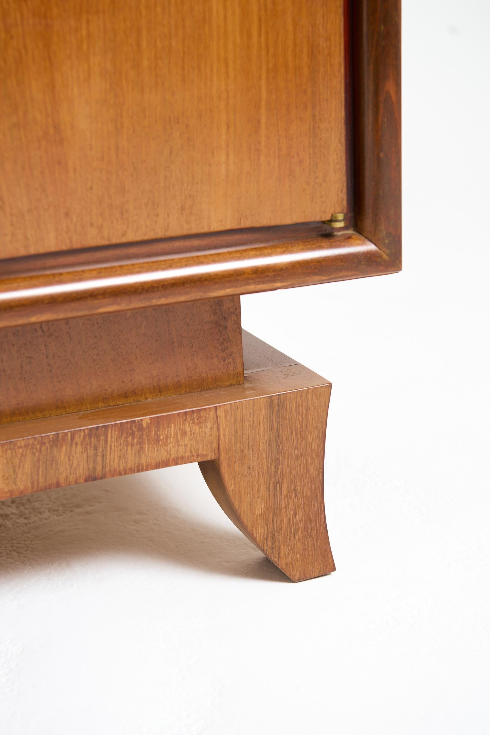 Ottone Credenza in mogano degli anni '50 in vendita