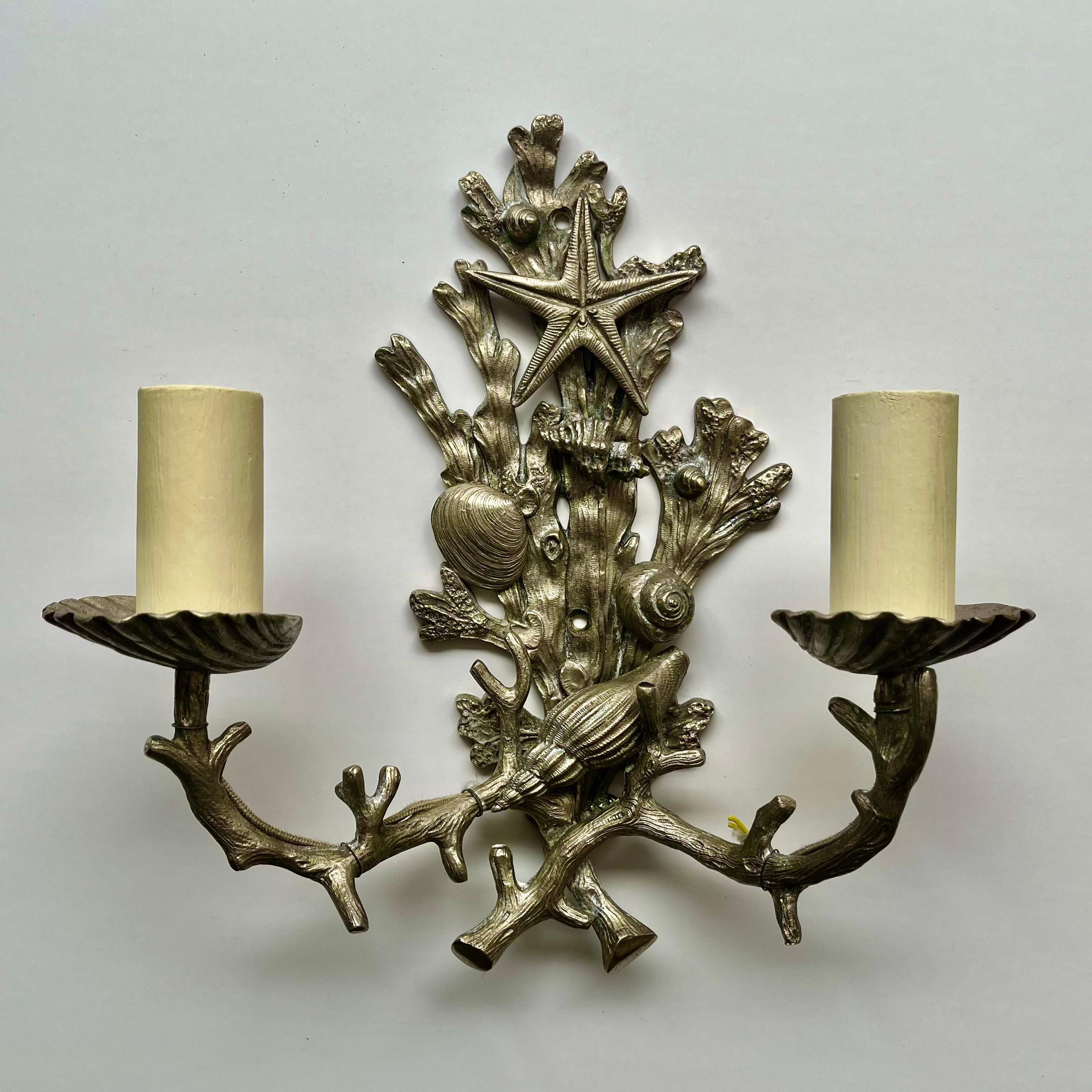 Aplique de pared Maison Jansen de 1950 con temática marina Vaciado en venta