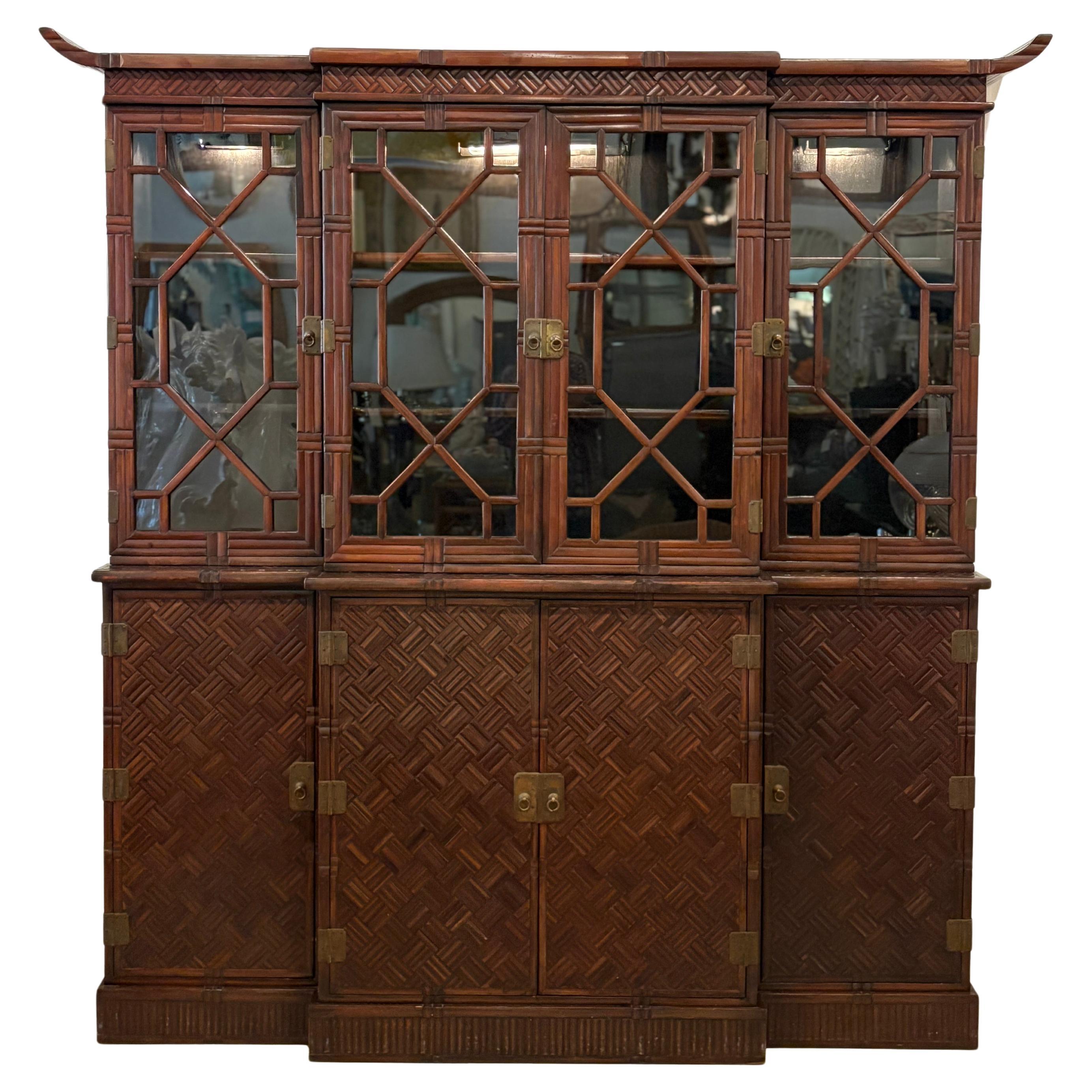 Vajilla Pagoda de Caoba de imitación de bambú y ratán tejida Maitland & Glascoe, años 50 en venta