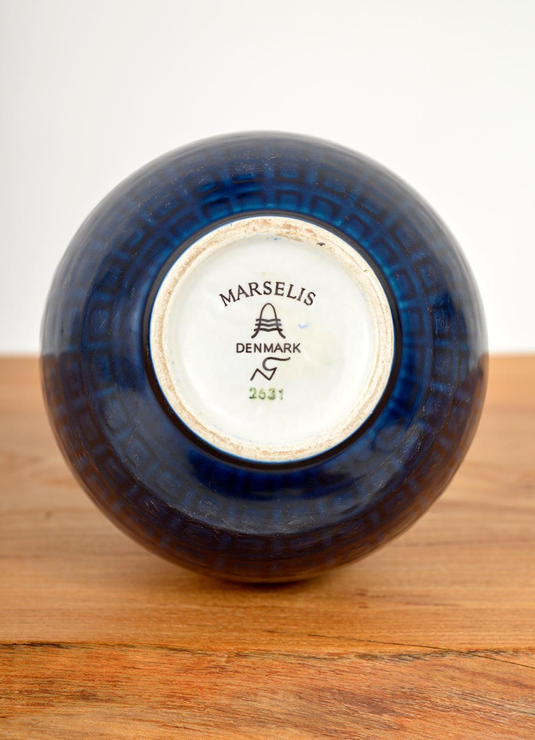 Ceramic 1950s Marselis Series Vase 2631 by Nils Thorsson for Aluminia Royal Copenhagen