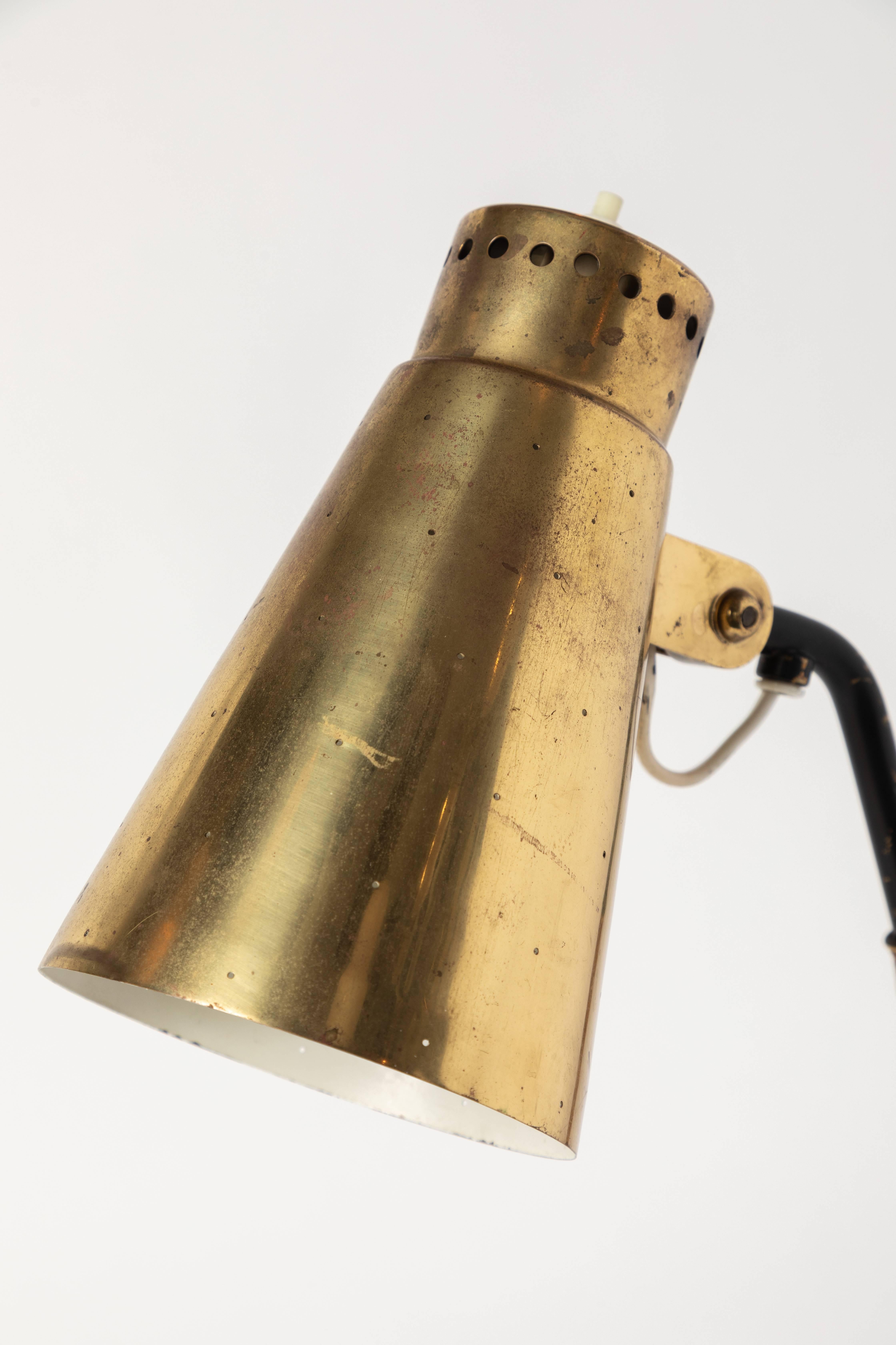 1950s Mauri Almari Brass and Metal Table Lamp for Itsu 1