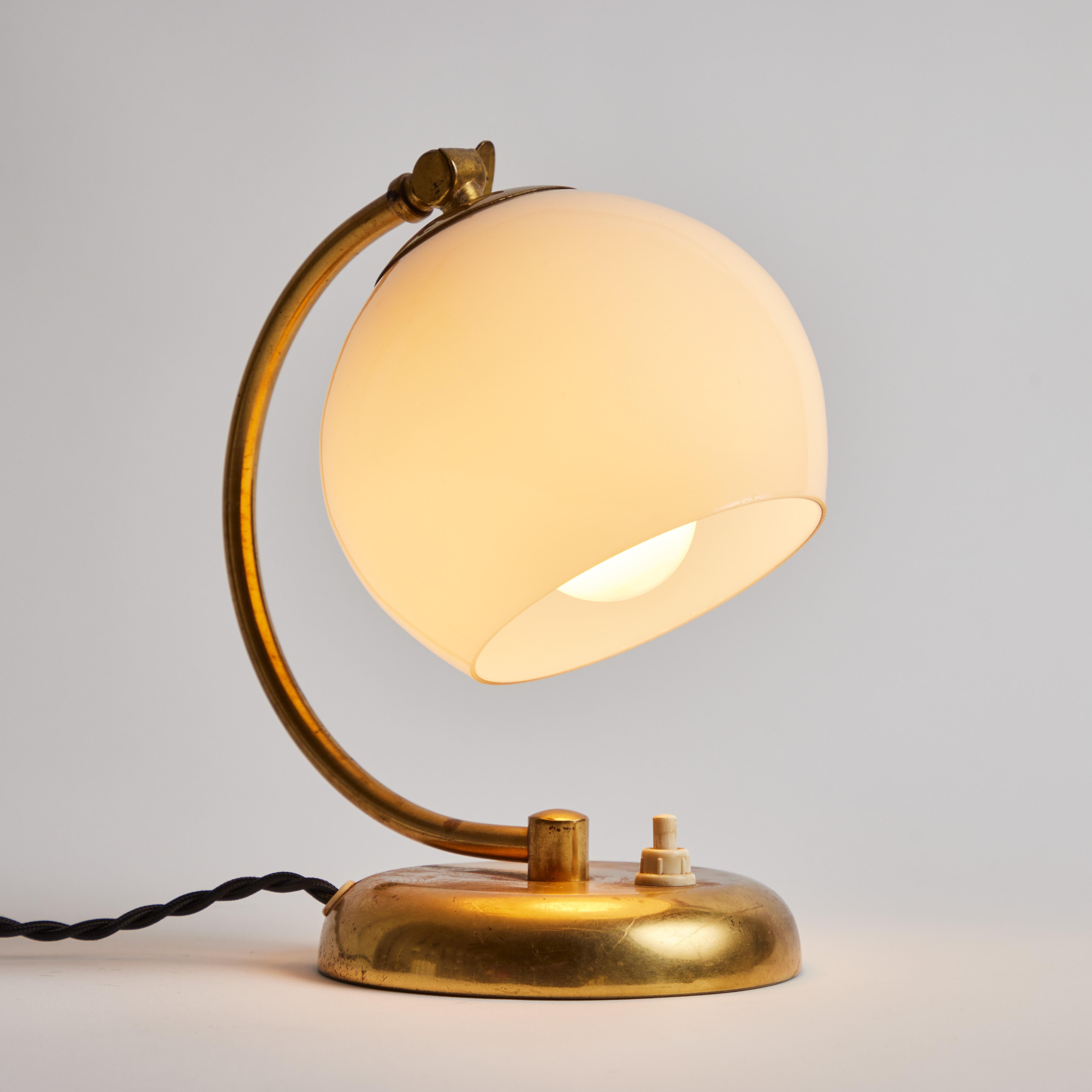 1950s Mauri Almari Brass and Opaline Glass Table Lamp for Idman Oy In Excellent Condition In Glendale, CA