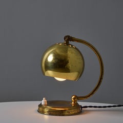 Tischlampe aus Messing von Mauri Almari für Idman Oy, 1950er Jahre