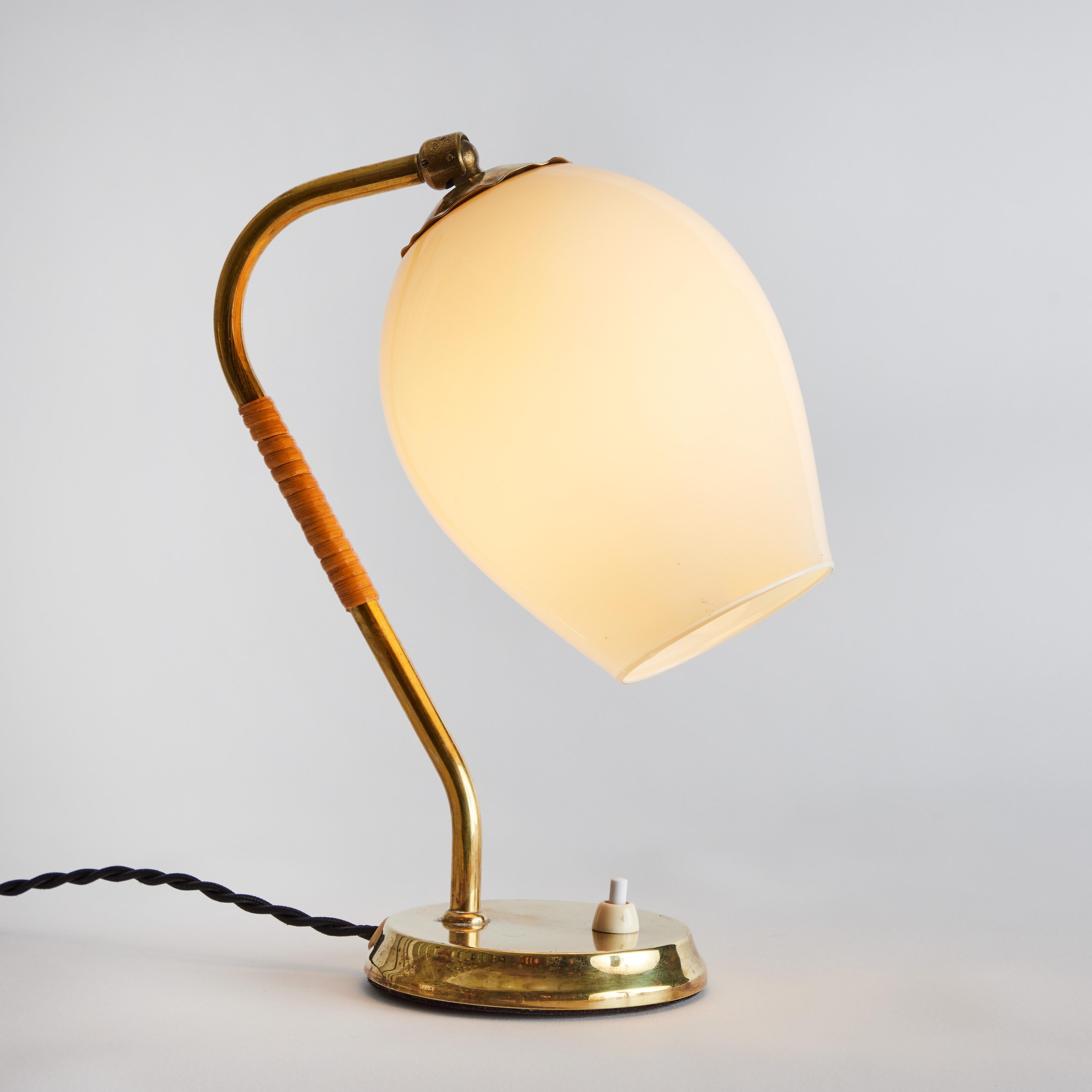 Mid-20th Century 1950s Mauri Almari Glass & Rattan Table Lamp for Idman Oy, Finland