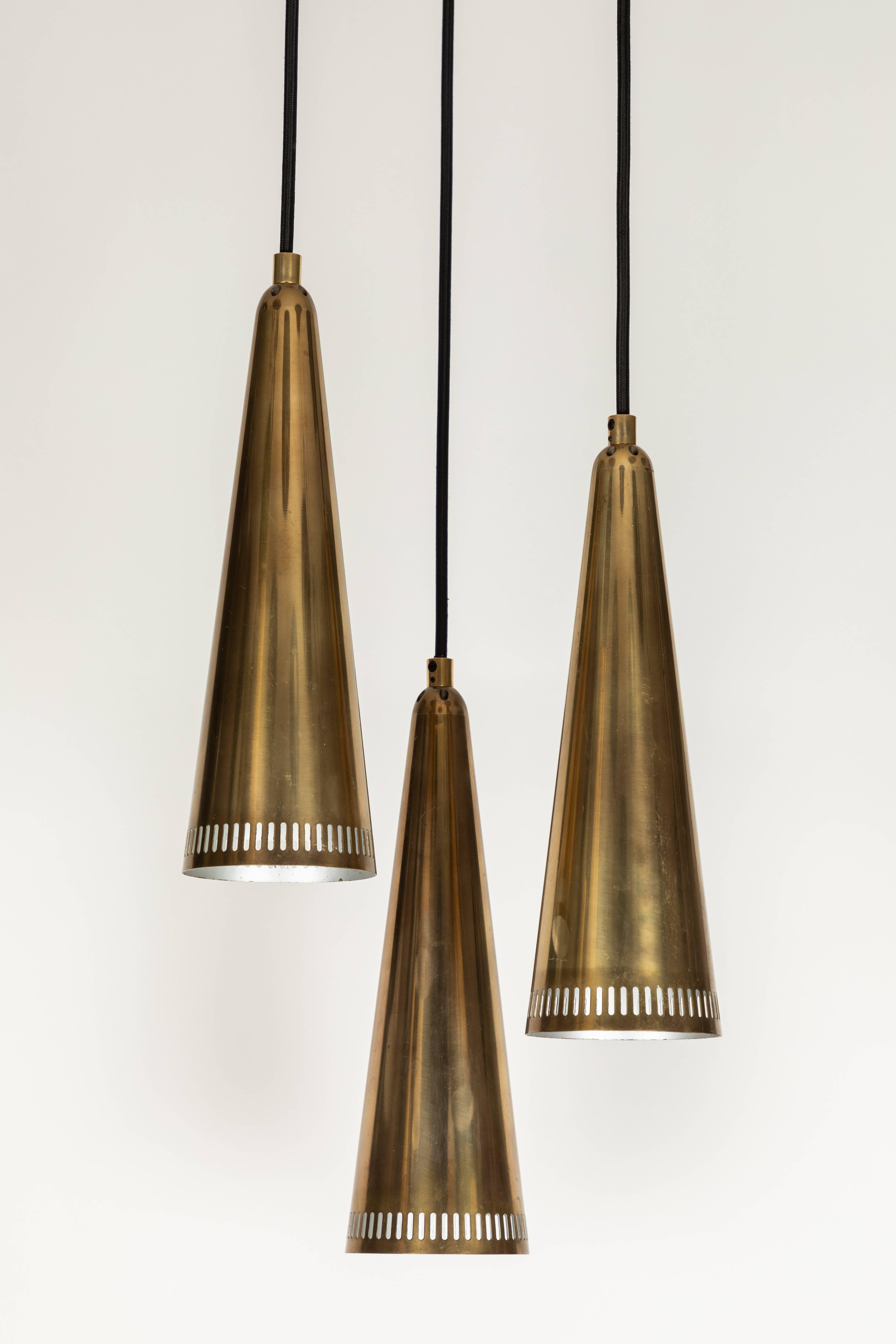 Mid-20th Century 1950s Mauri Almari 'K2-48' Chandelier for Idman