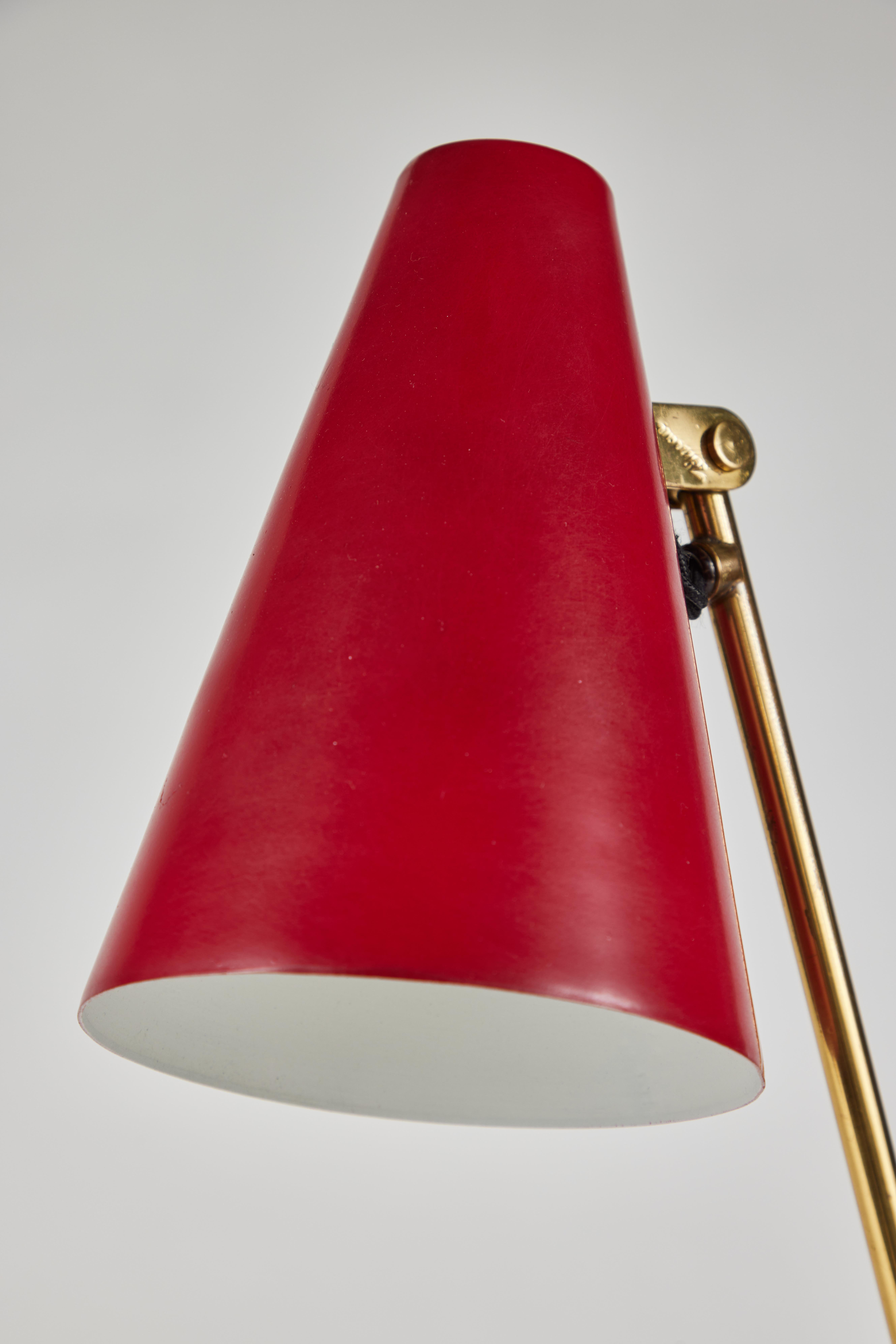 Peint Années 1950 Lampe de table Mauri Almari Model K11-17 pour Idman en vente