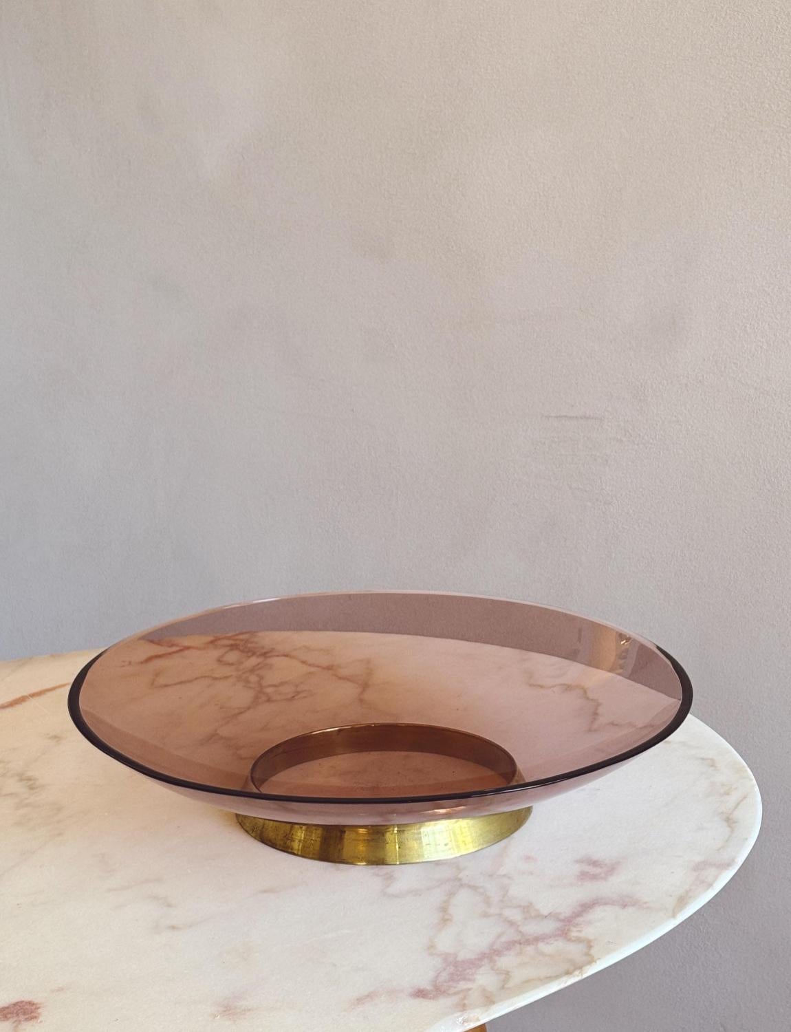 Centrotavola in vetro rosa anni '50 Max Ingrand per Fontana Arte In condizioni buone in vendita a Florence, Tuscany