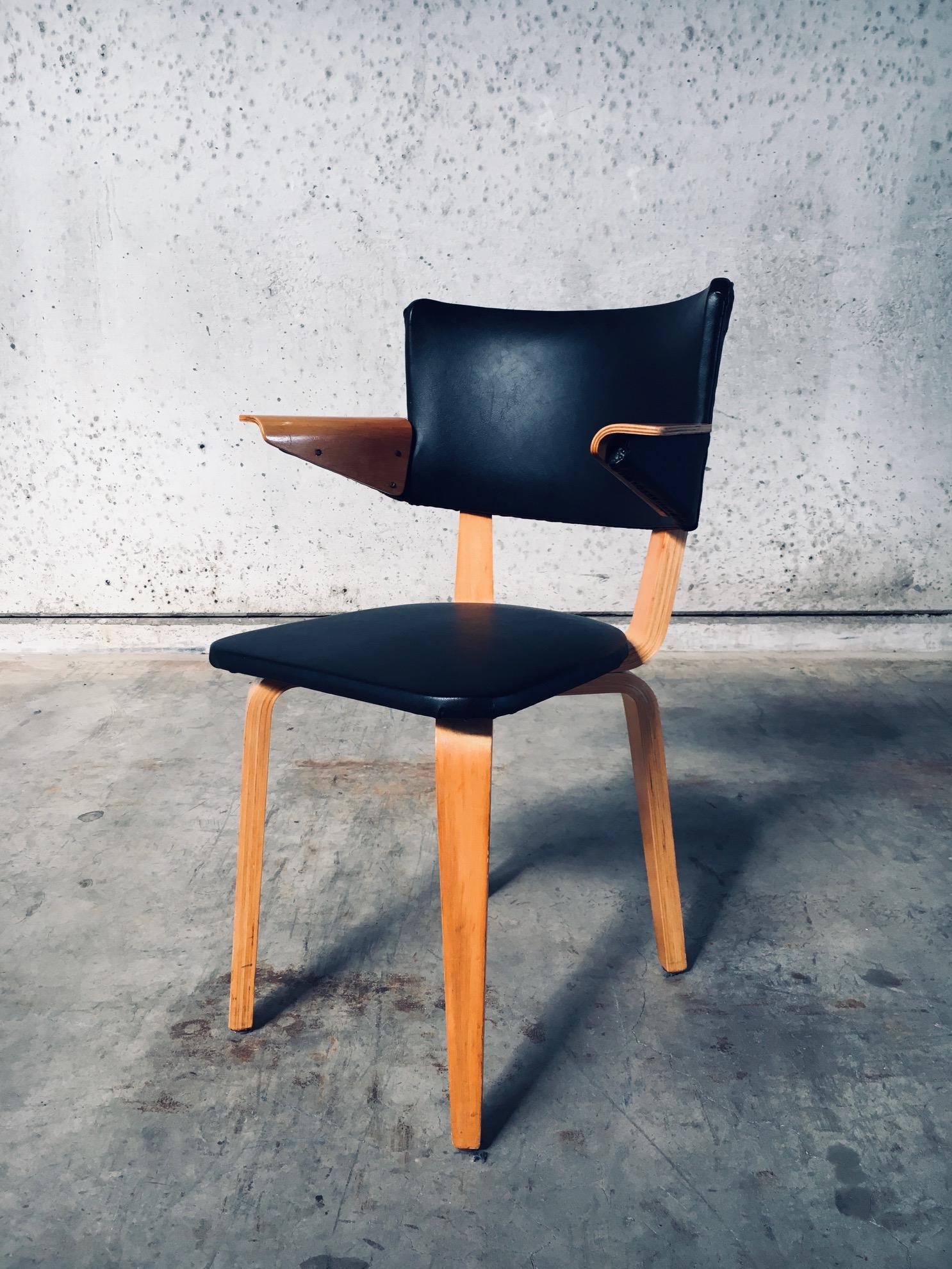 1950er MCM Dutch Design Esszimmerstühle von Cor Alons für Gouda Den Boer im Angebot 7