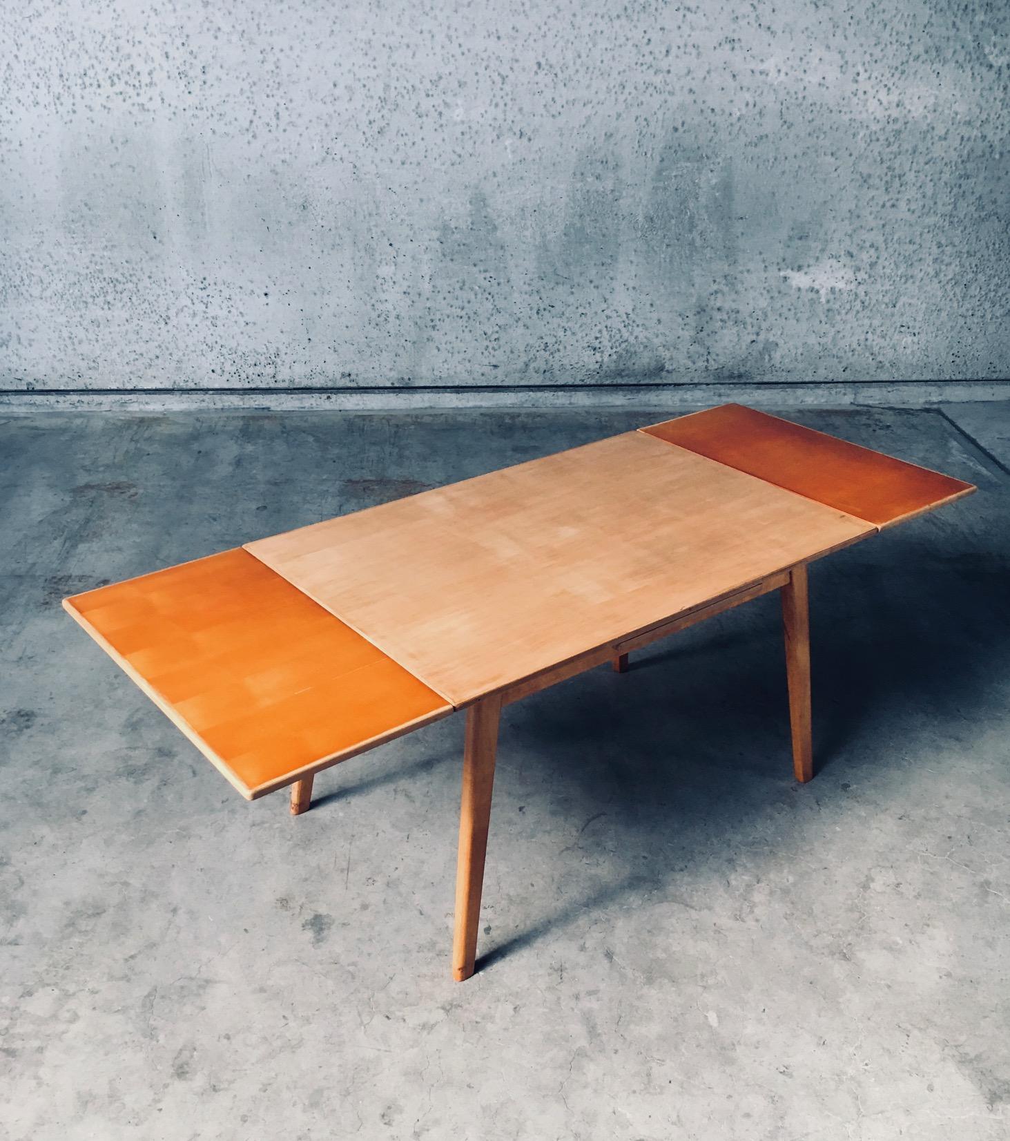 1950er MCM Dutch Design Ausziehbarer Esstisch von Cor Alons für Gouda Den Boer (Mitte des 20. Jahrhunderts) im Angebot