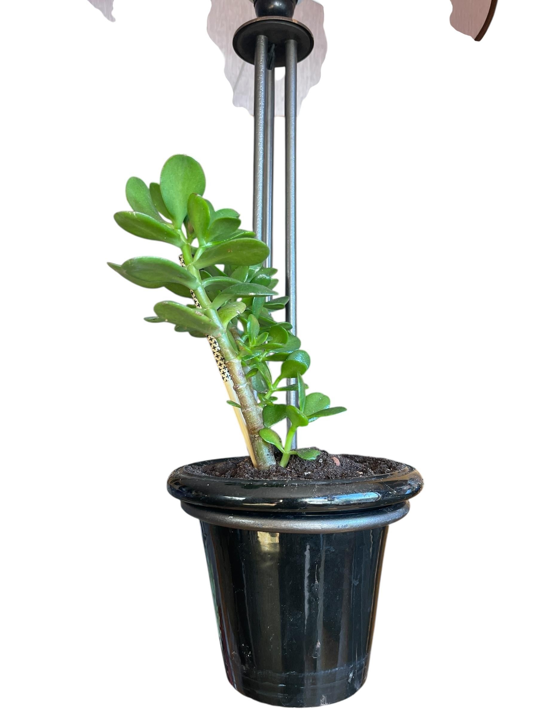 Lampada da terra a vaso di fiori in metallo e ceramica degli anni '50 di Asselbure in vendita 4