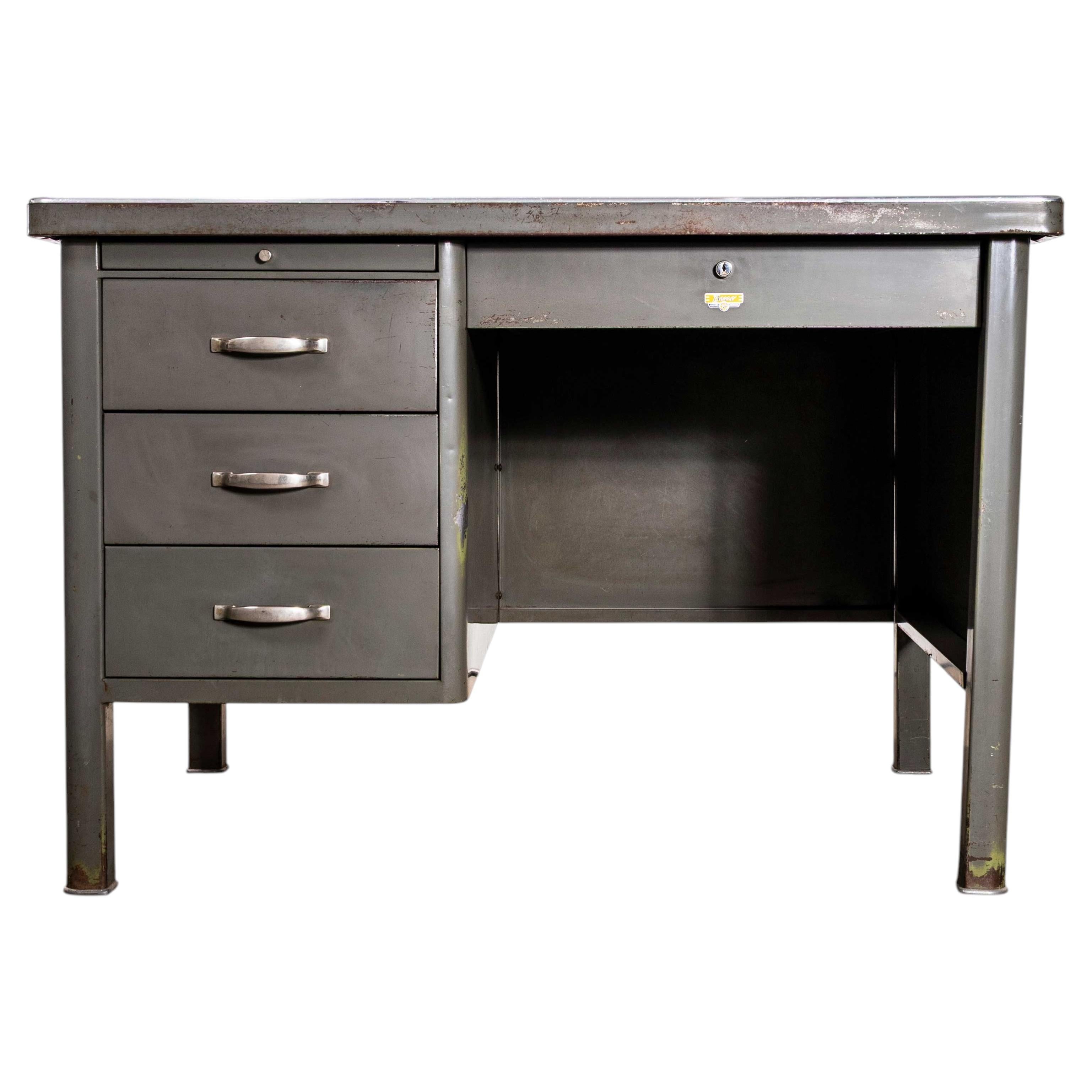 1950’s Metal Desk By Barro – Mechelen For Sale