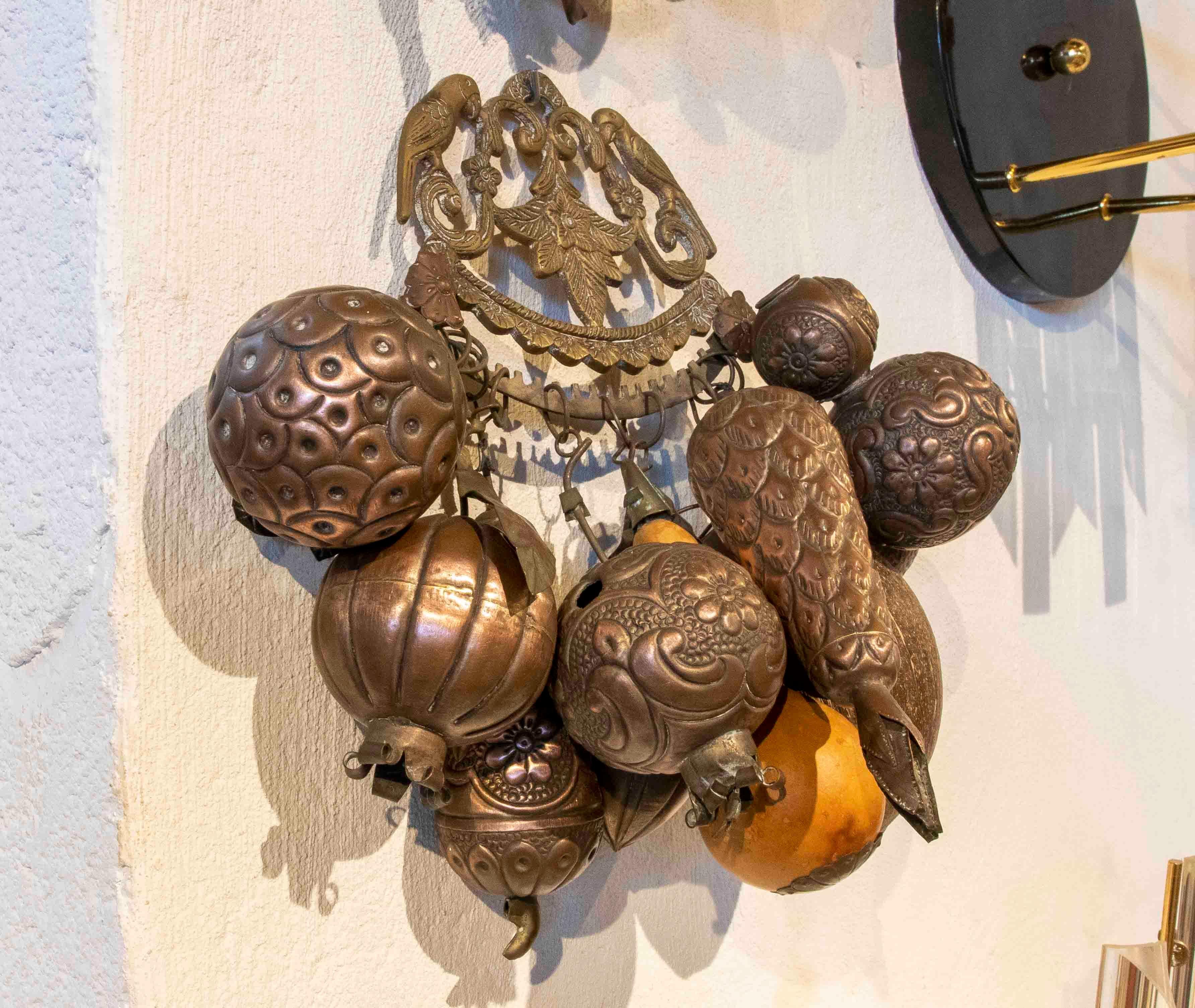 Sonagli metallici degli anni '50 per spaventare gli spiriti. Messico In condizioni buone a Marbella, ES