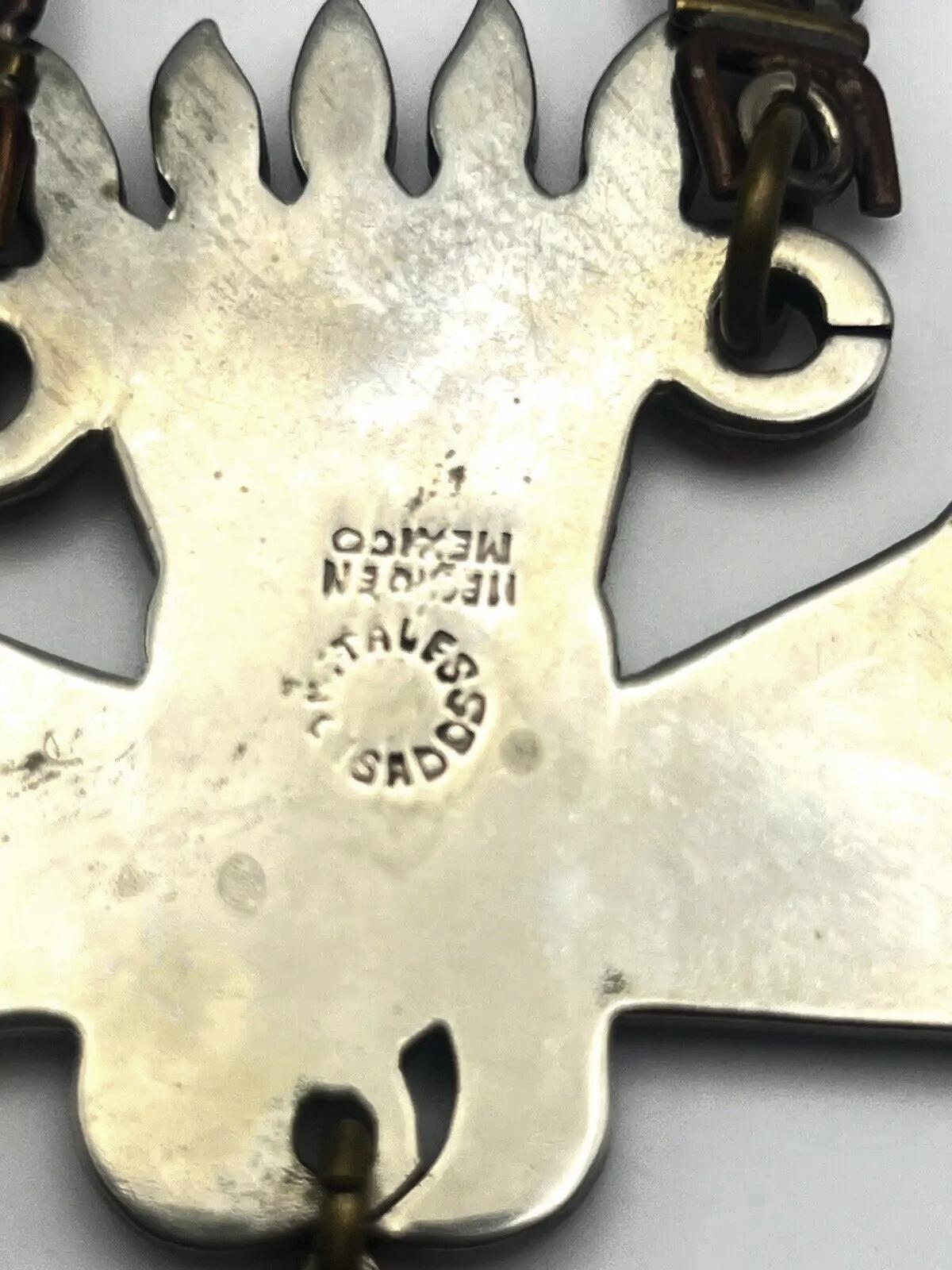 1950s Metales Casados Gemischte Metall Pre-Hispanic Halskette w / Crushed Emerald Inlay im Angebot 4