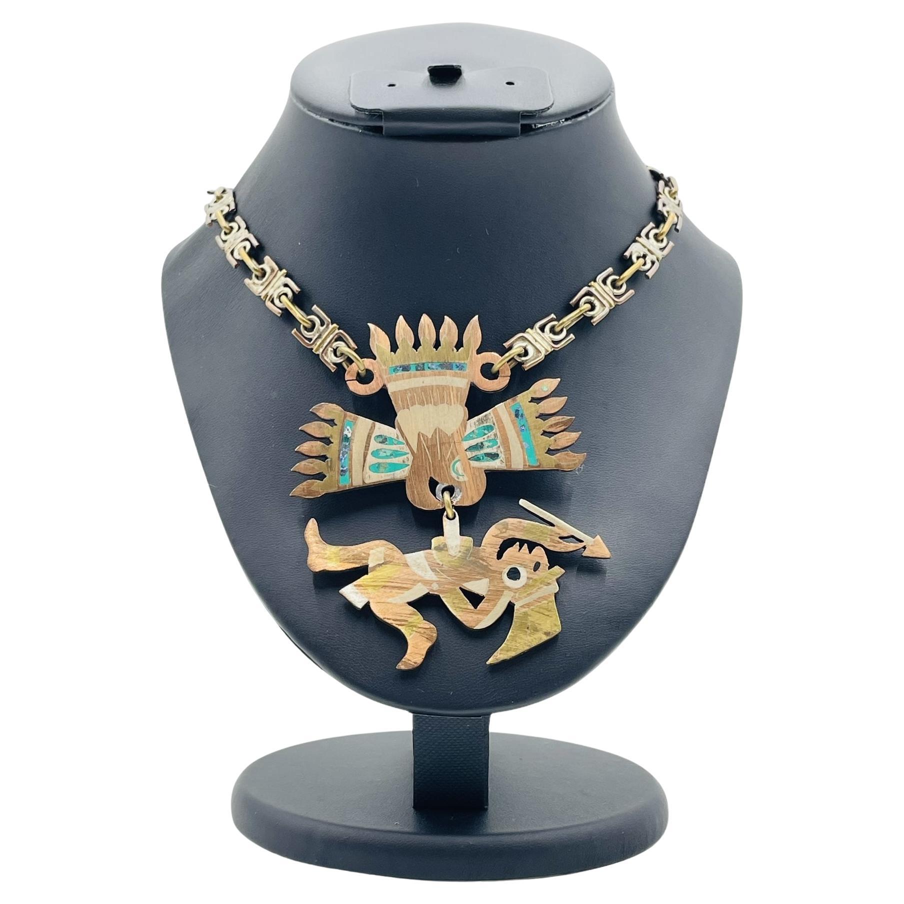 1950s Metales Casados Gemischte Metall Pre-Hispanic Halskette w / Crushed Emerald Inlay im Angebot