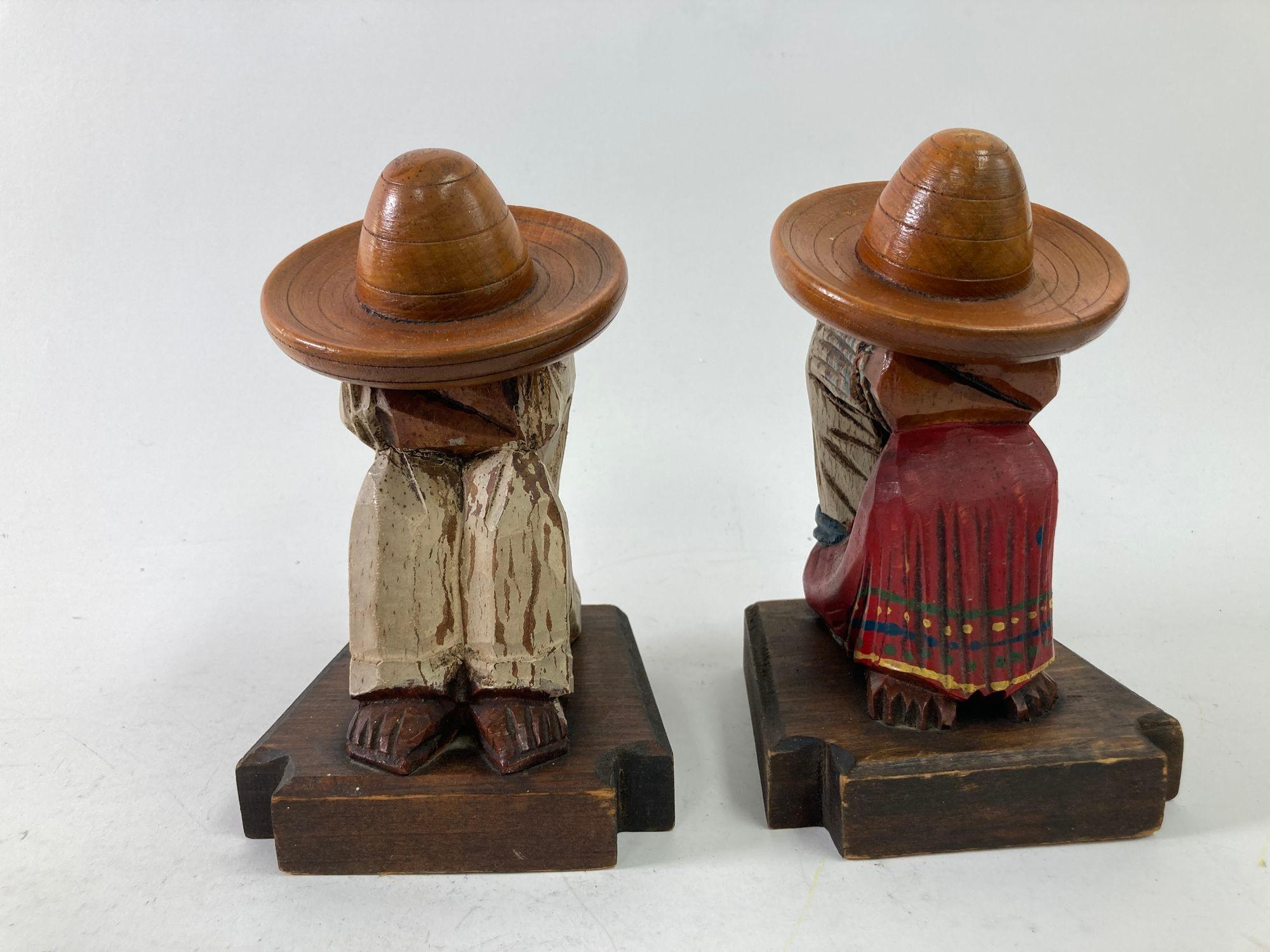 1950s Mexican Bookends Siesta Wood Sculpture Polychrome Folk Art In Good Condition In North Hollywood, CA