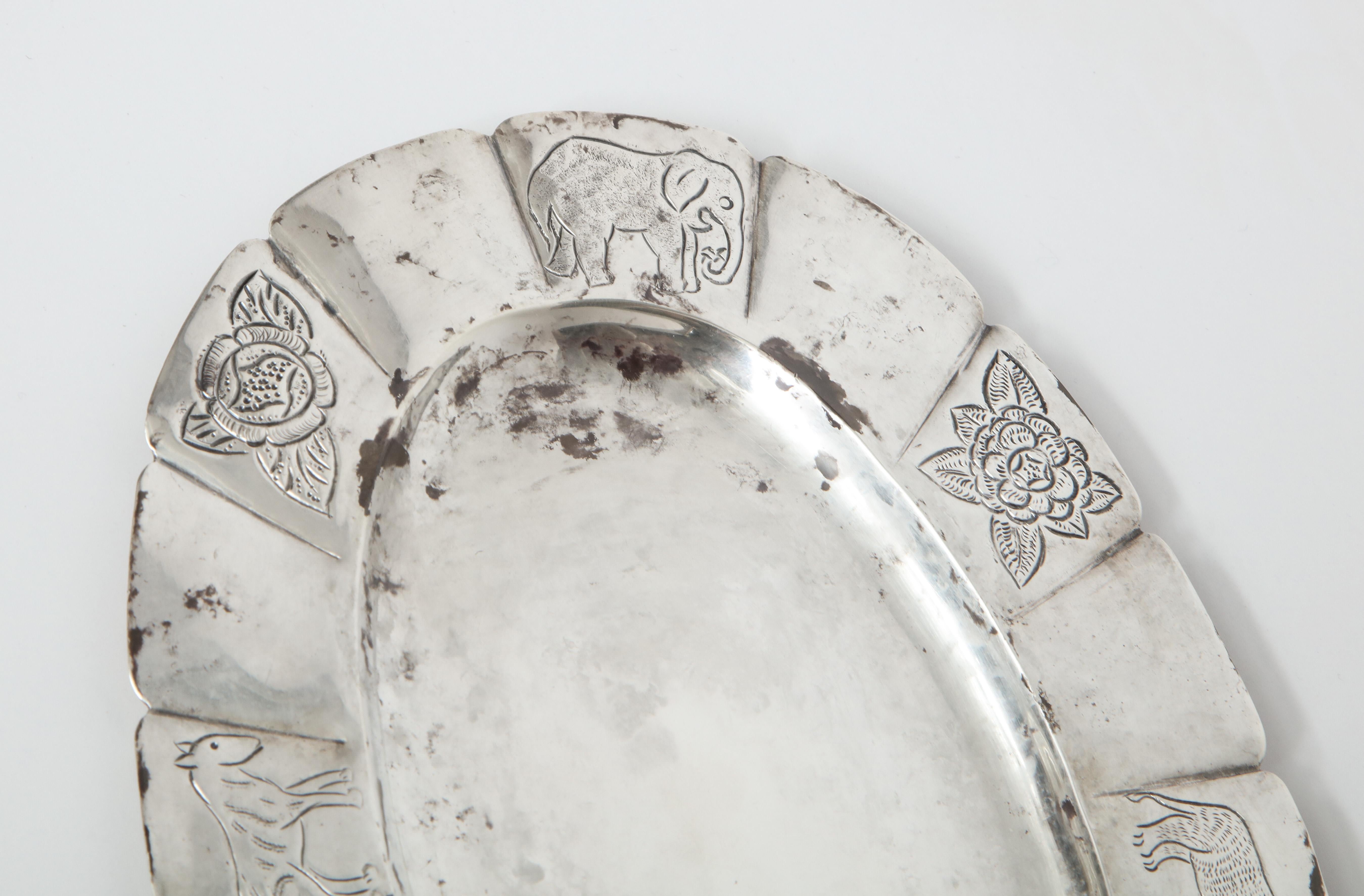 1950s Mexican Sterling Oval Dish Hand-Engraved with Flora and Fauna 4