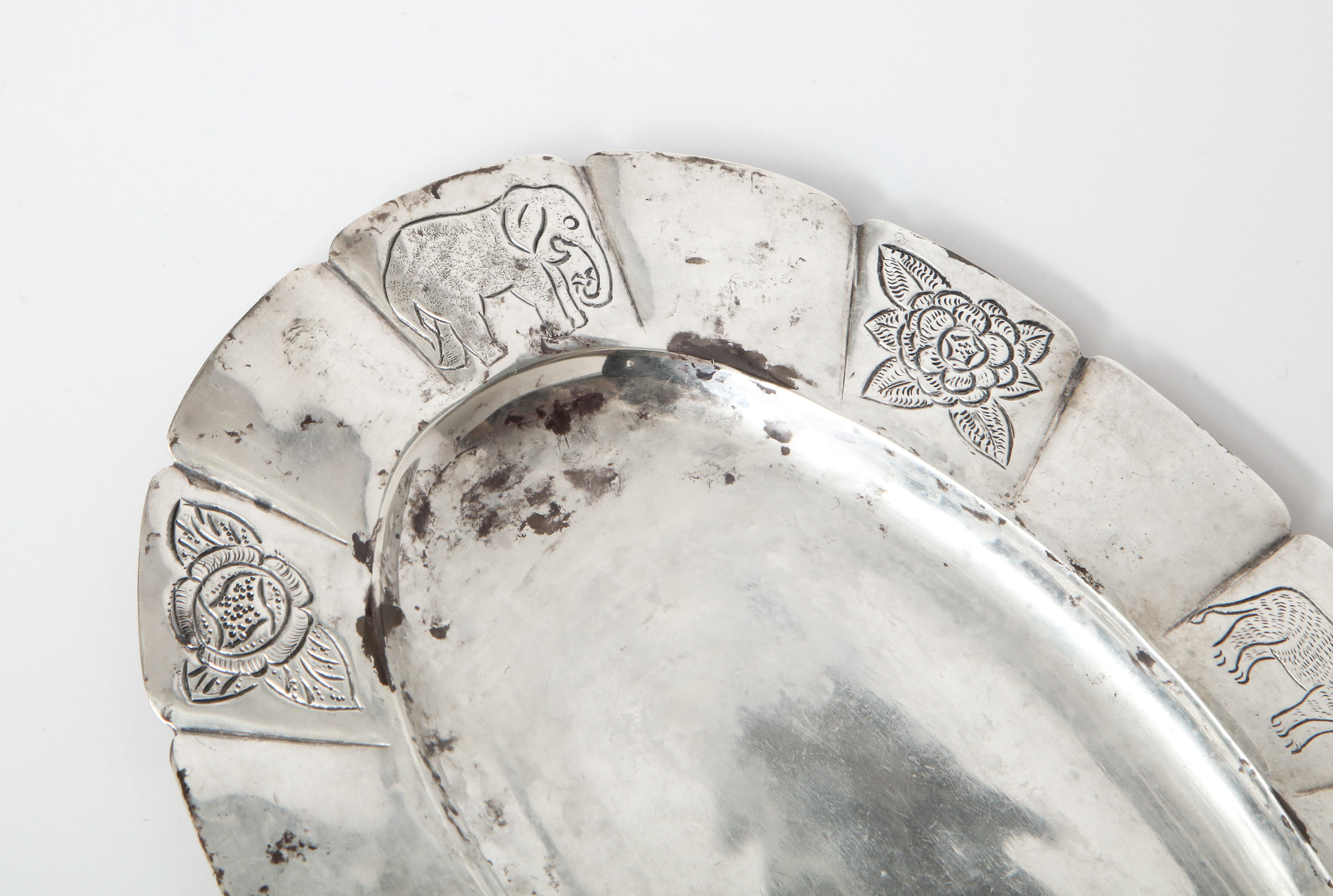 1950s Mexican Sterling Oval Dish Hand-Engraved with Flora and Fauna In Good Condition In Chicago, IL