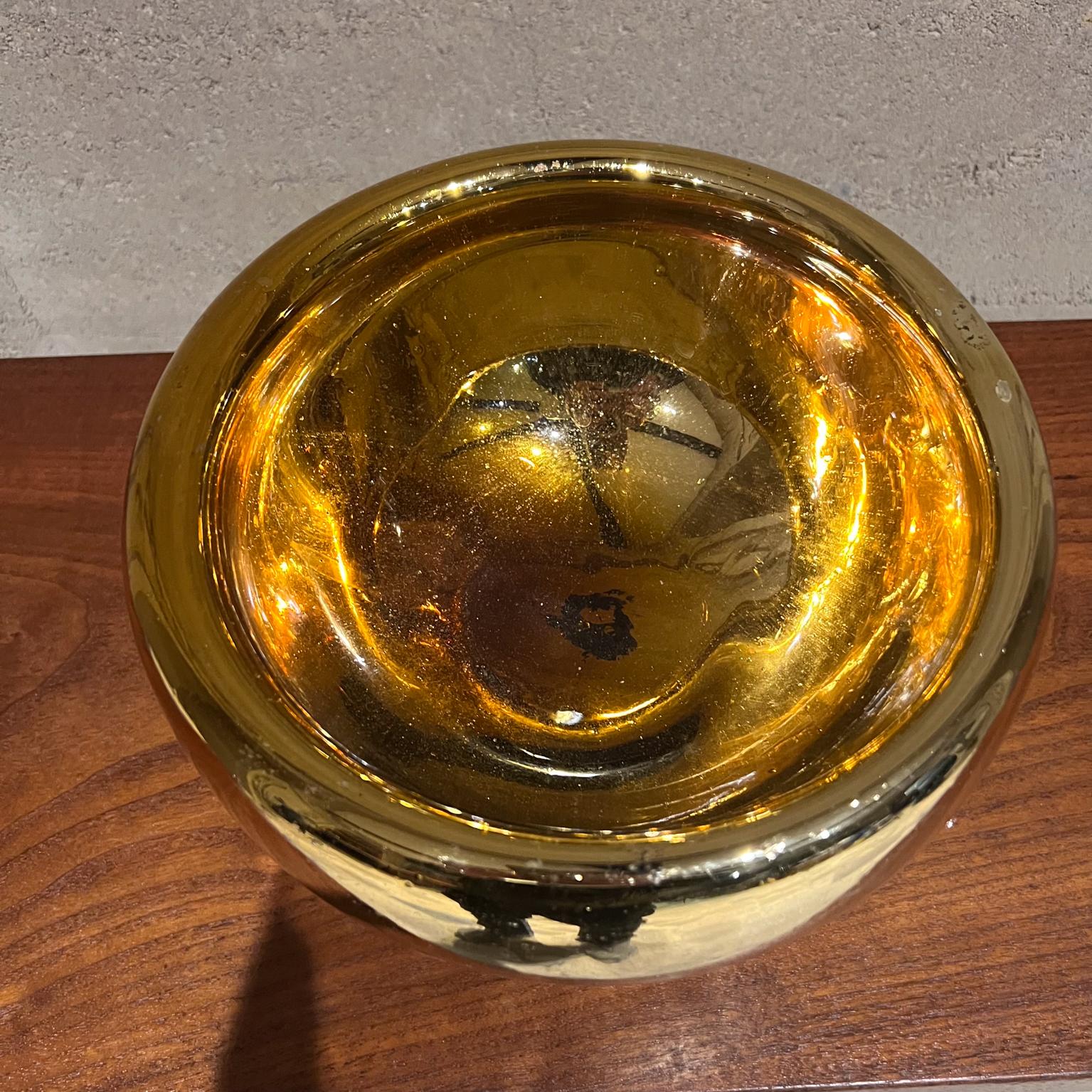1950er Jahre Mexiko Schale aus Gold Quecksilberglas im Stil Luis Barragan im Zustand „Gut“ im Angebot in Chula Vista, CA