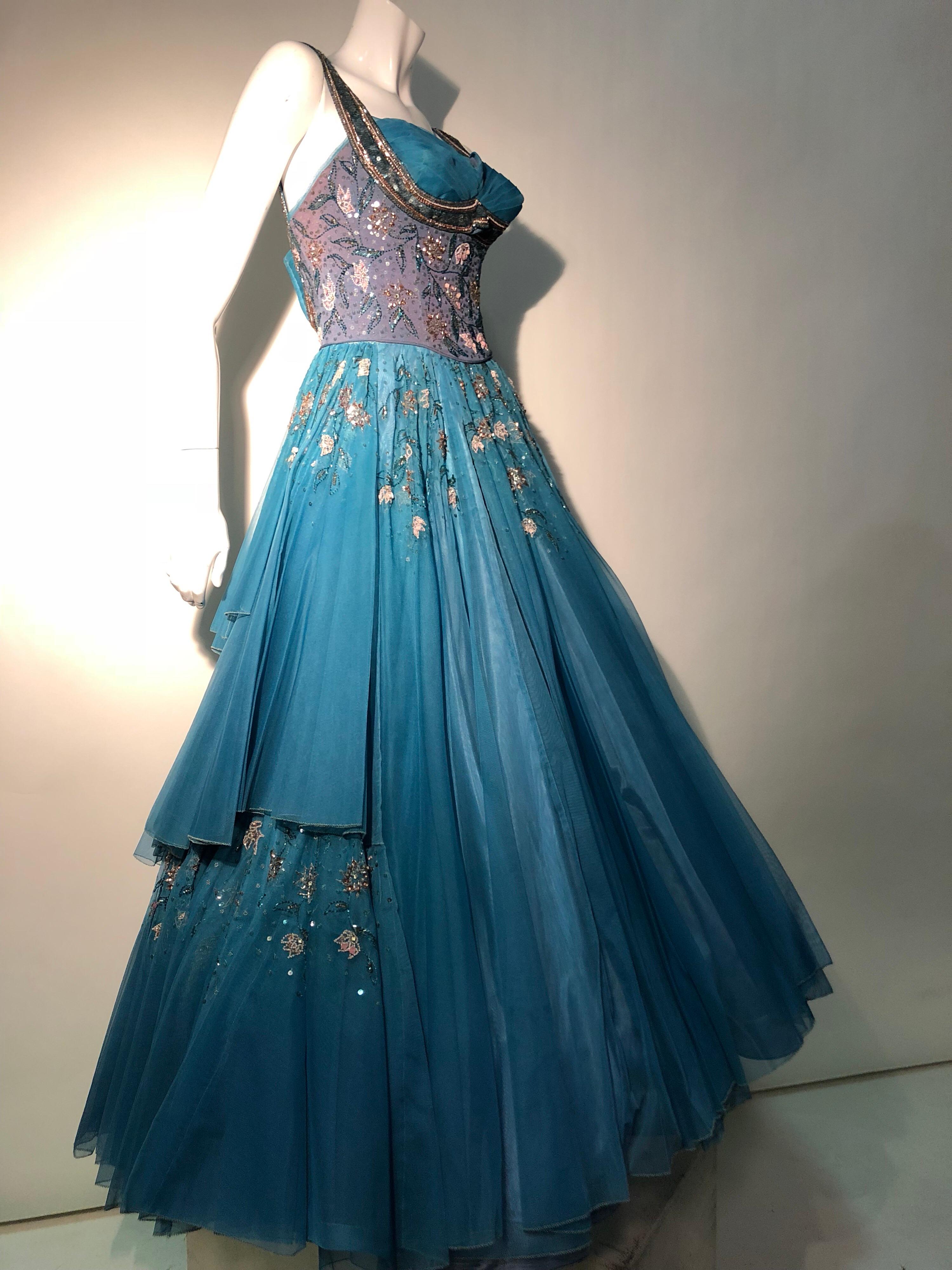 Bleu MGM Mme des années 1950. Etoile par Irene Sharaff - Robe de bal haute couture en soie sarcelle profonde en vente