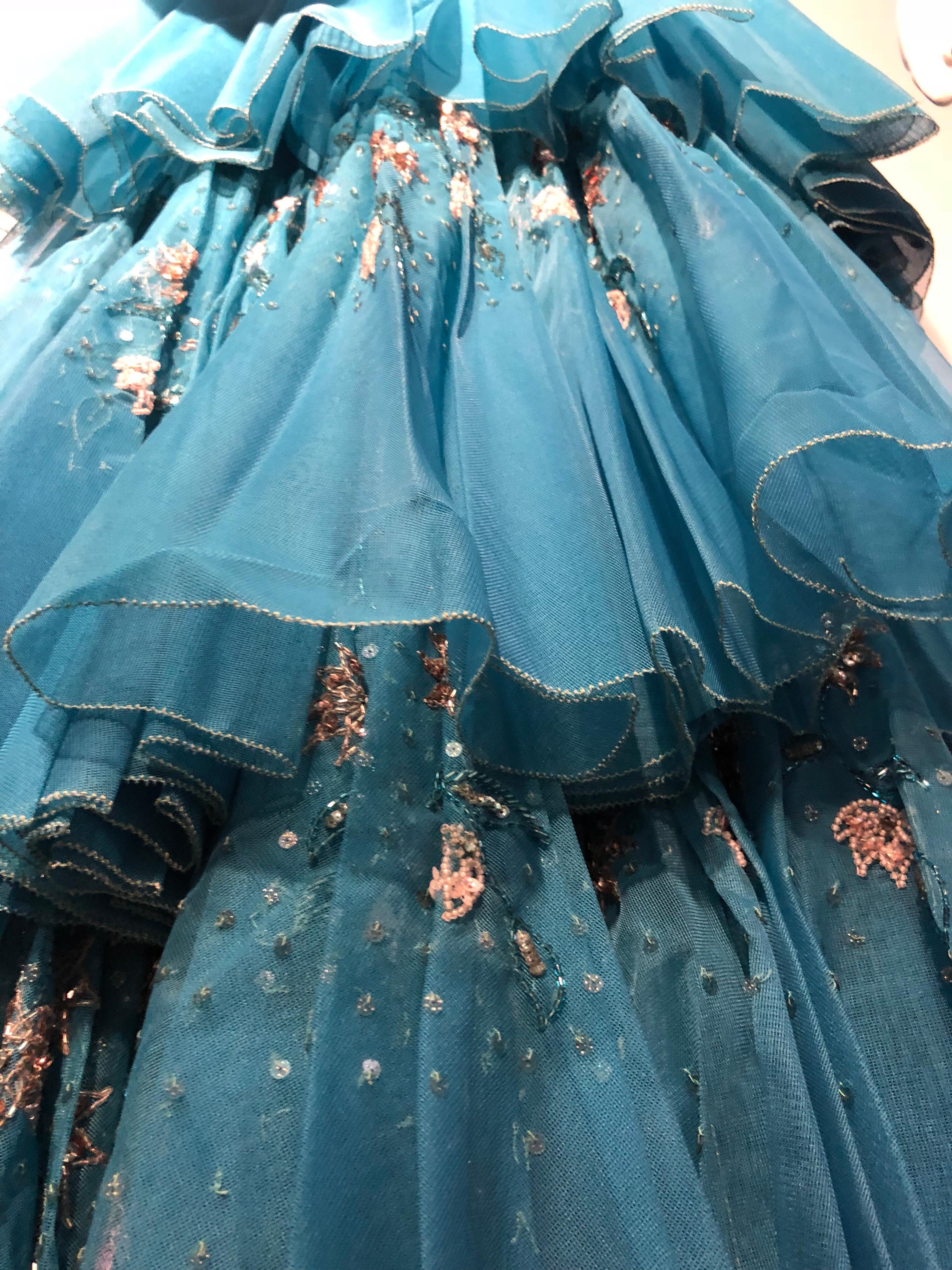 MGM Mme des années 1950. Etoile par Irene Sharaff - Robe de bal haute couture en soie sarcelle profonde Pour femmes en vente