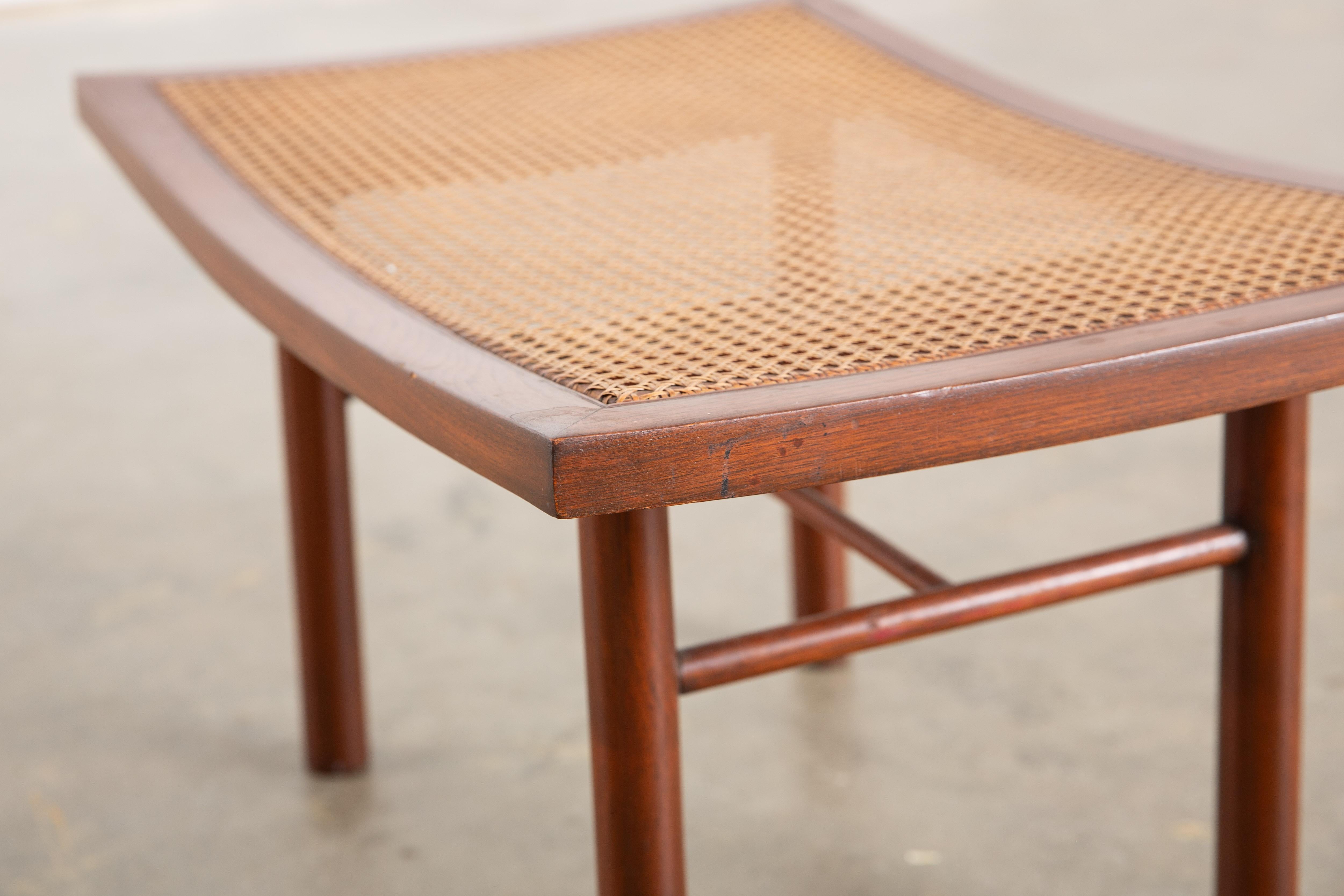 1950's Michael Taylor para Baker Far East Collection Taburete de caña y madera Caña en venta
