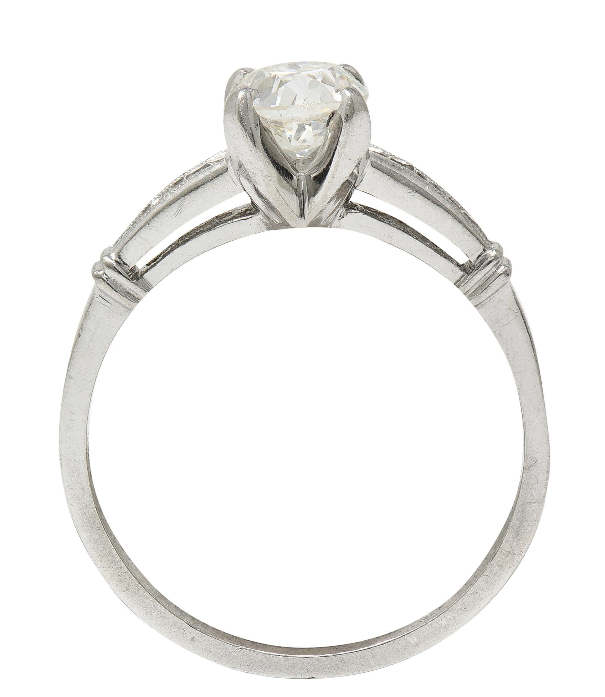 Anillo de compromiso de platino con diamantes talla europea antigua de mediados de los años 50 de 1,05 CTW en venta 2