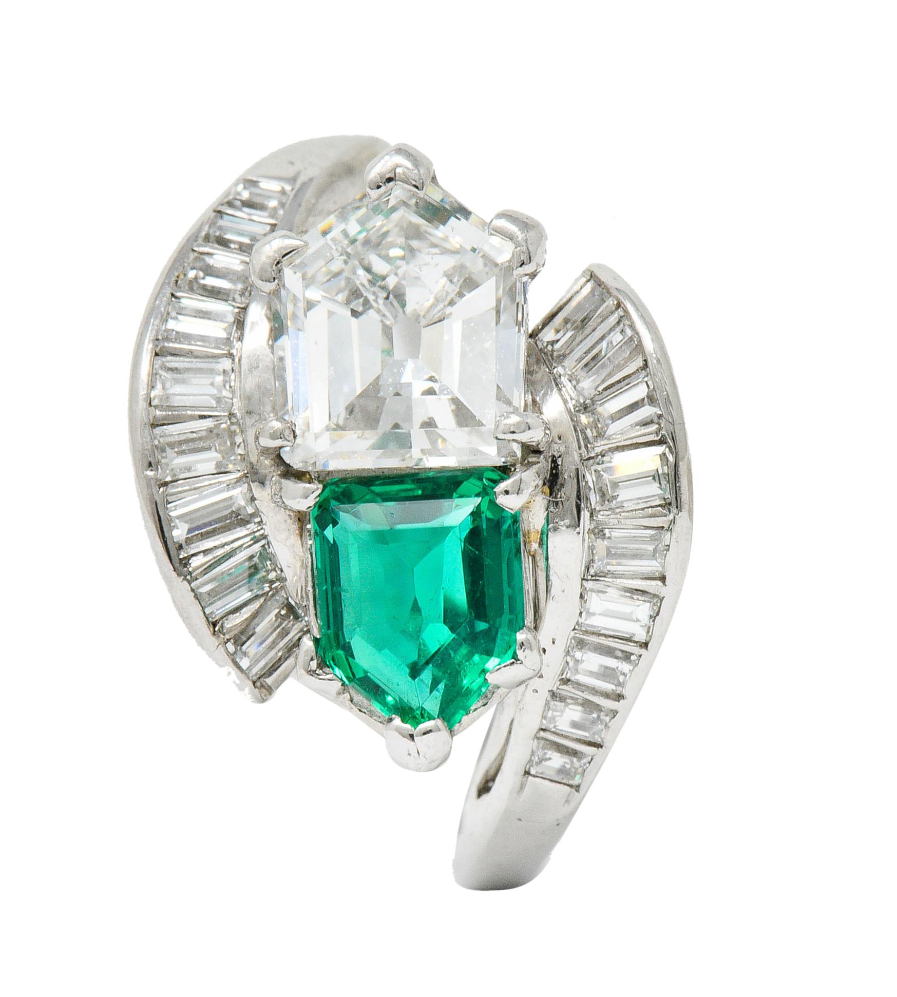 1950's Mid-Century 3.46 Carats Diamond Emerald Platinum Cocktail Ring 2