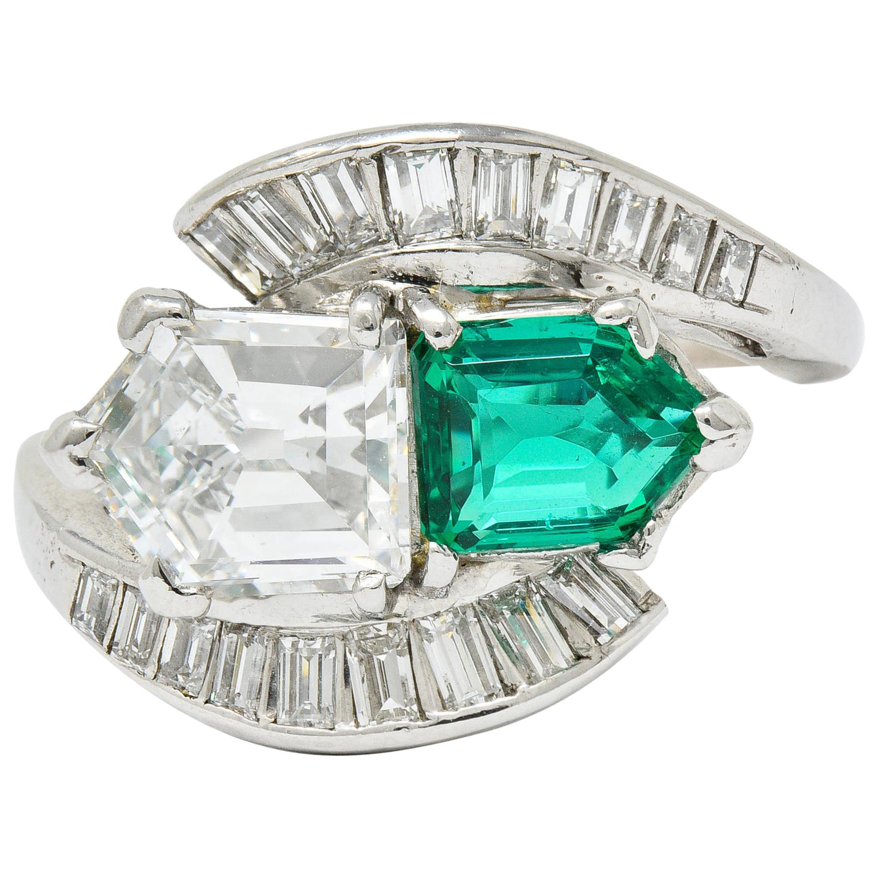 1950's Mid-Century 3.46 Carats Diamond Emerald Platinum Cocktail Ring