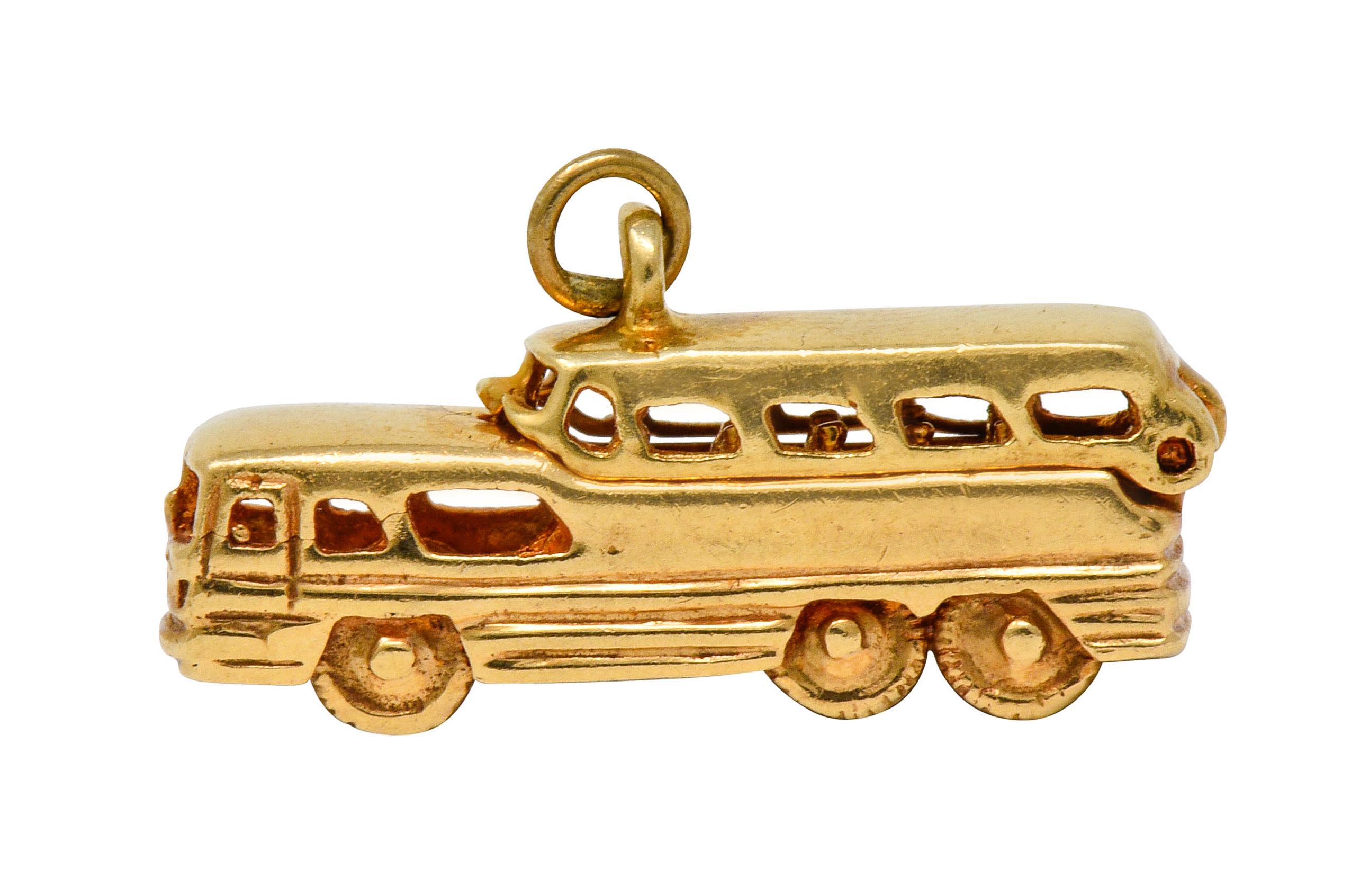 Rétro Breloque bus scénicruiser lévrier articulé en or 14 carats du milieu du siècle, années 1950 en vente