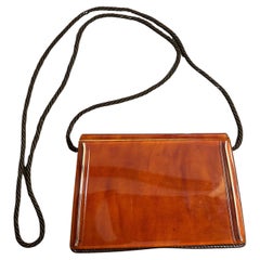 Mini borsa a tracolla italiana di metà secolo 1950 in bachelite e ottone