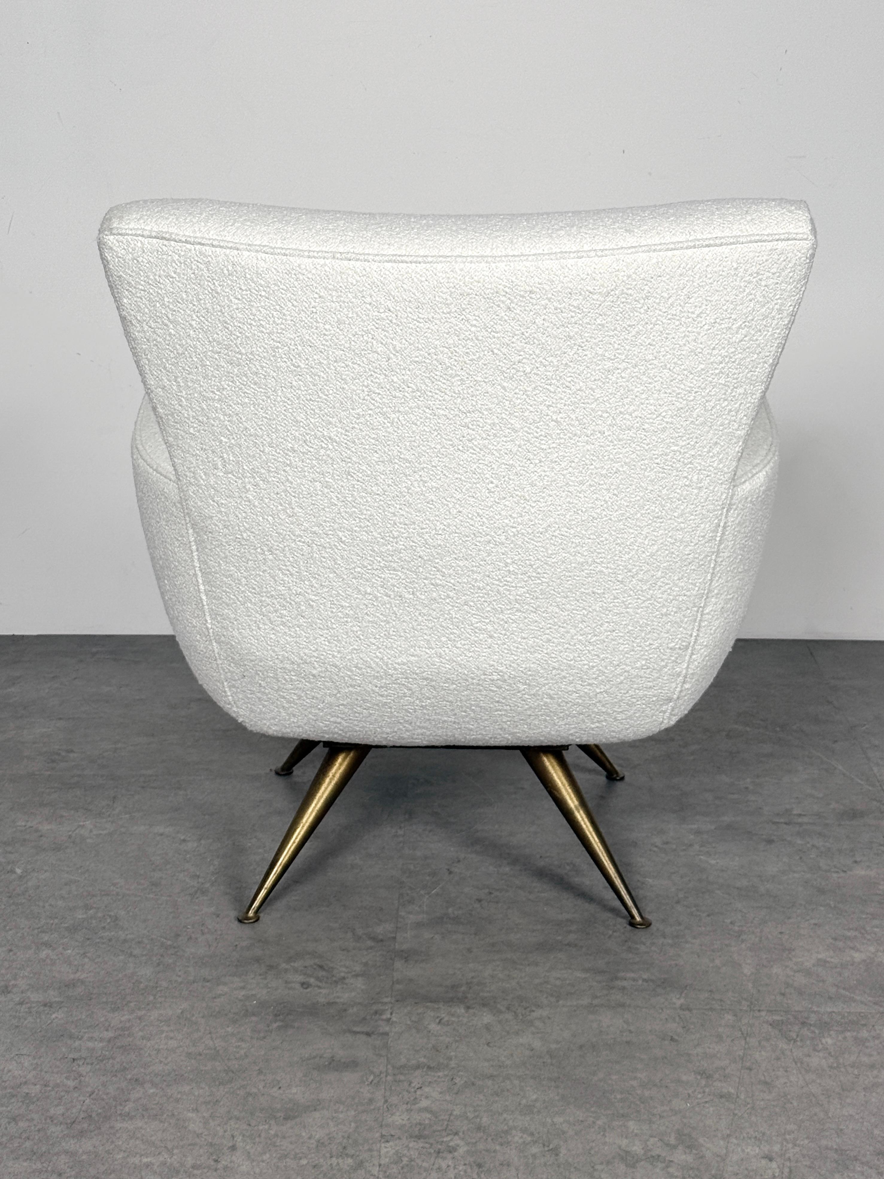 1950's Mid Century Brass Leg Swivel Lounge Chair by Henry P Glass for Chase For Sale 5