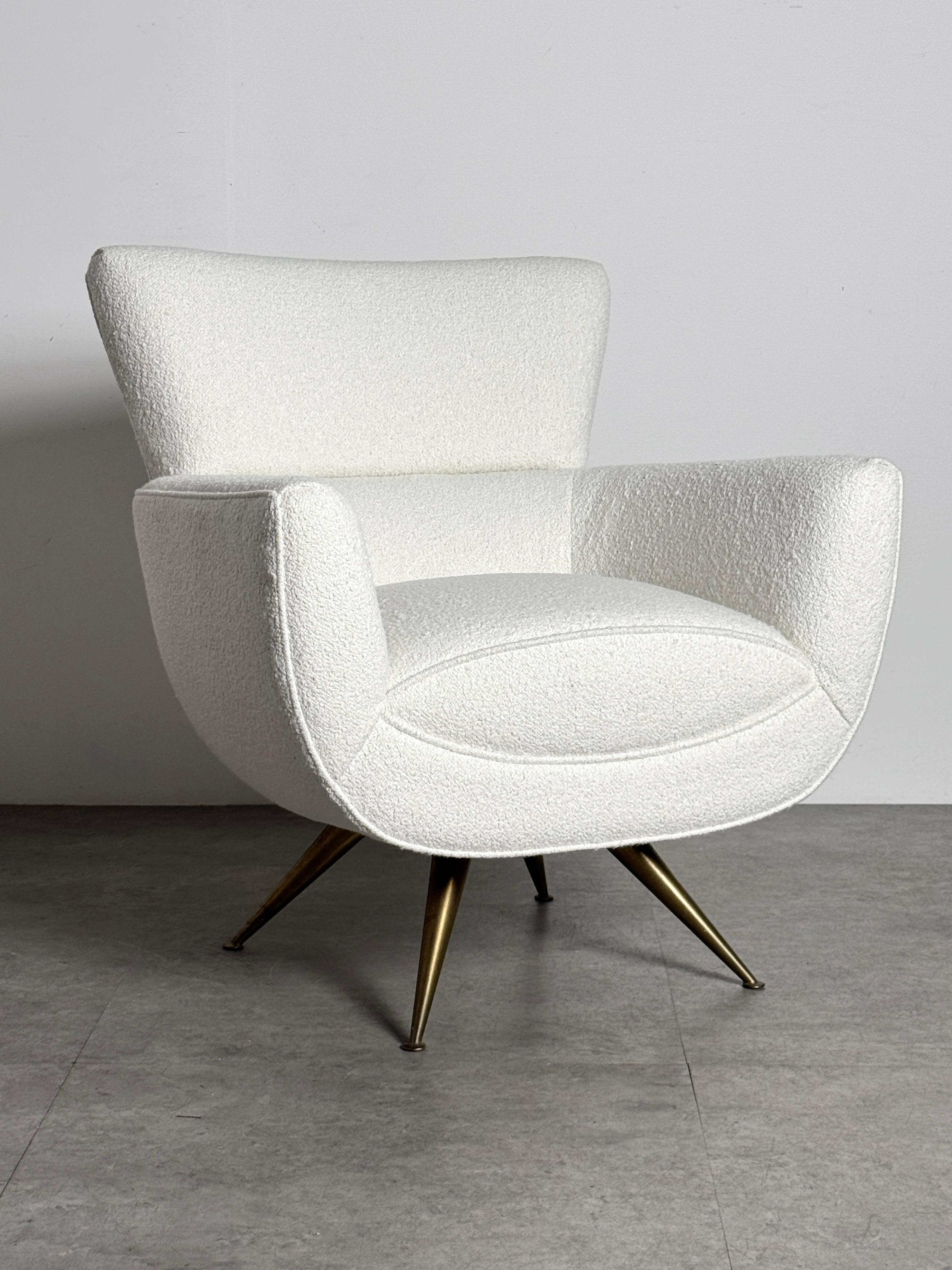 American 1950's Mid Century Brass Leg Swivel Lounge Chair by Henry P Glass for Chase For Sale