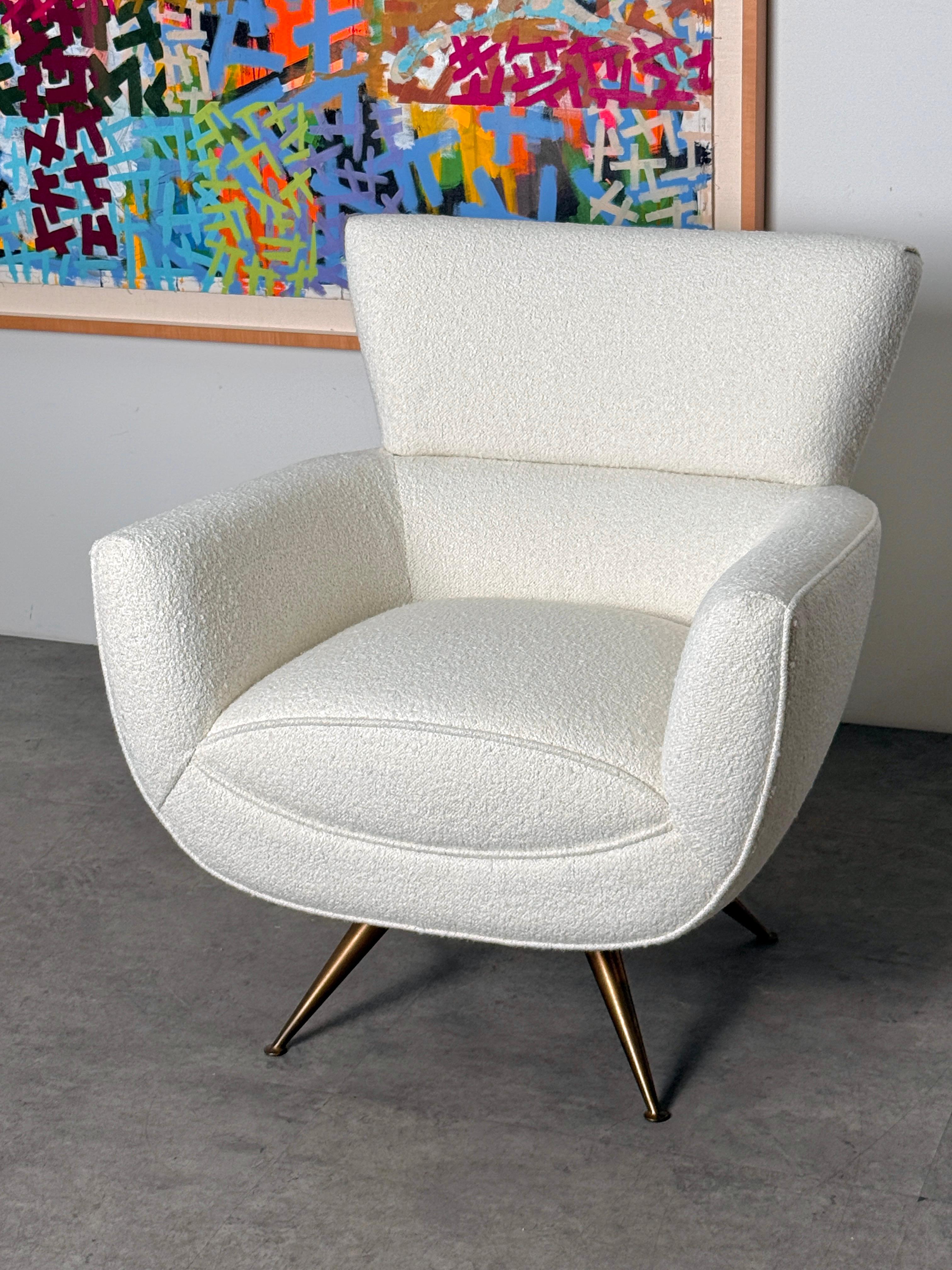 1950's Mid Century Brass Leg Swivel Lounge Chair by Henry P Glass for Chase For Sale 2