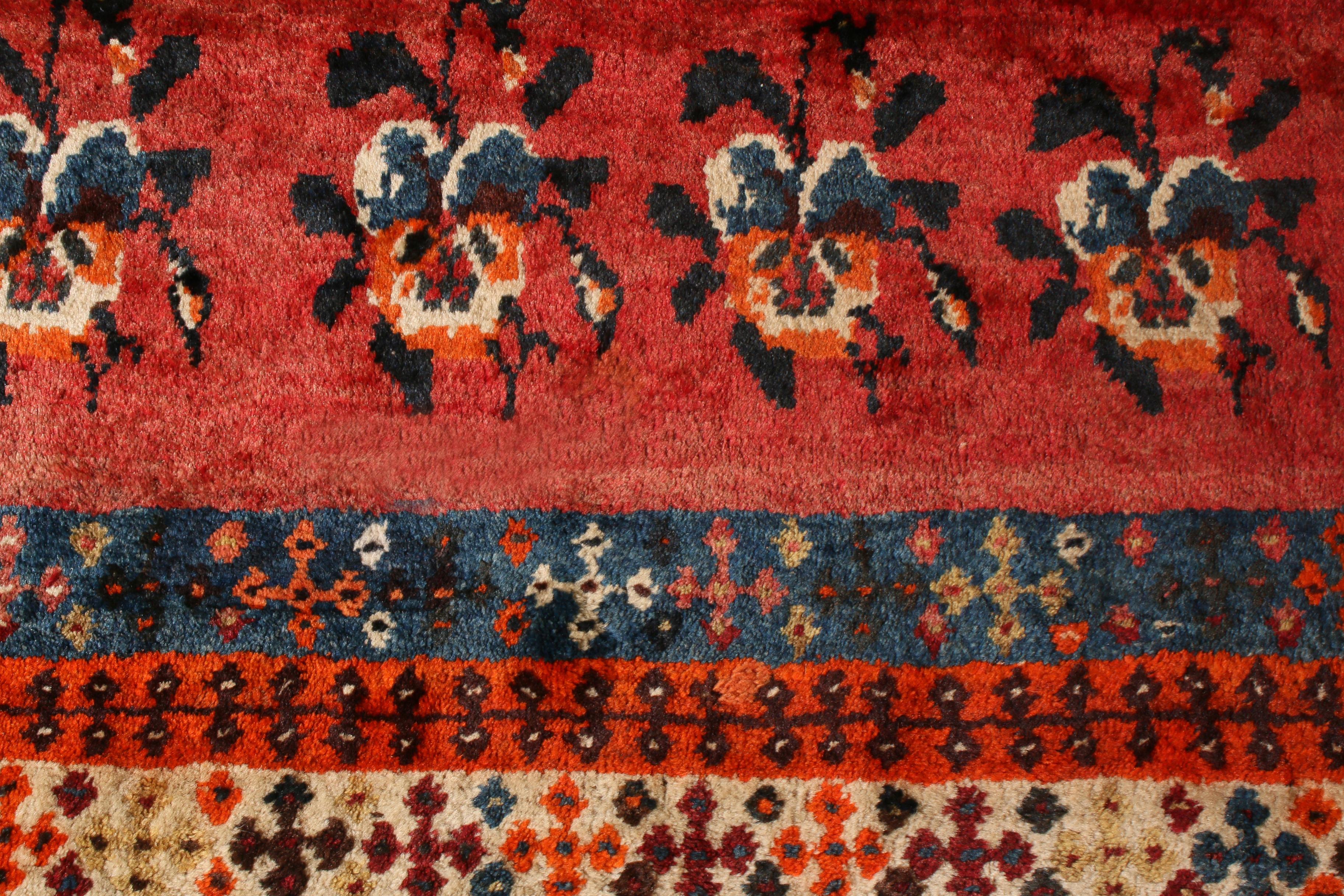 1950s Midcentury Gabbeh Rug Red and Beige-Brown Vintage Persian Floral In Good Condition In Long Island City, NY