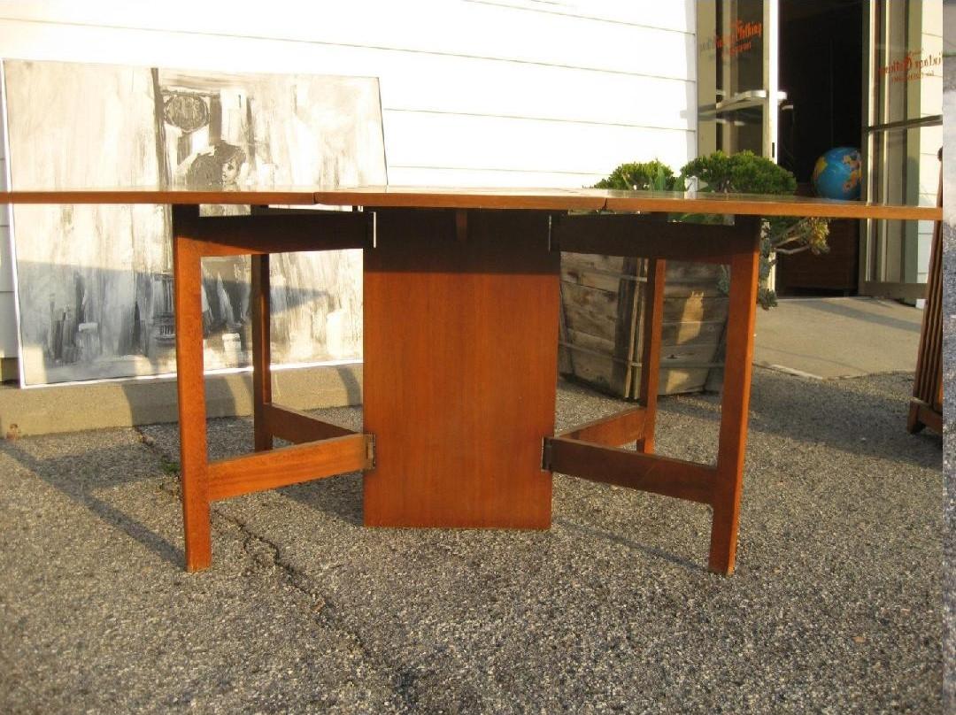 1950s Mid Century George Nelson for Herman Miller Gate Leg Dining Table For Sale 12