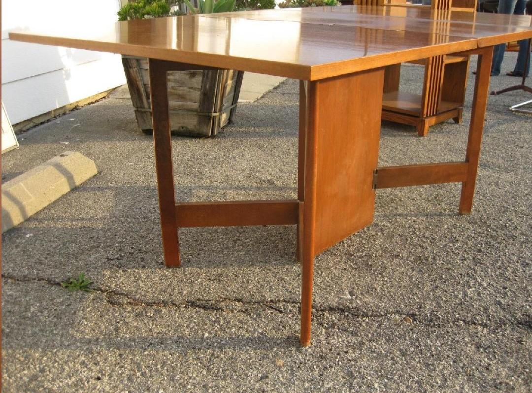 Mid-Century Modern 1950s Mid Century George Nelson for Herman Miller Gate Leg Dining Table For Sale