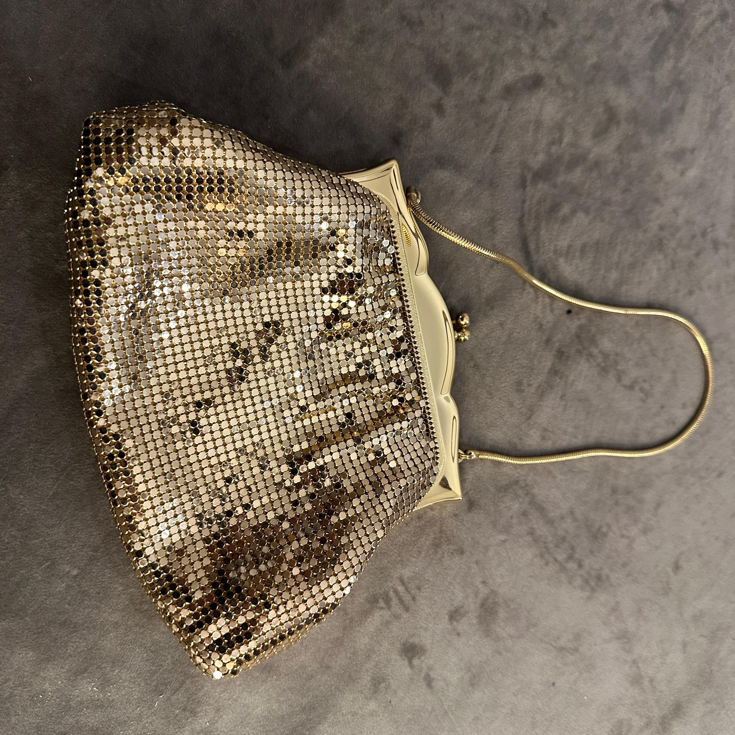 1950s Mid-Century Gold Metal Italian Evening Bag For Sale 7