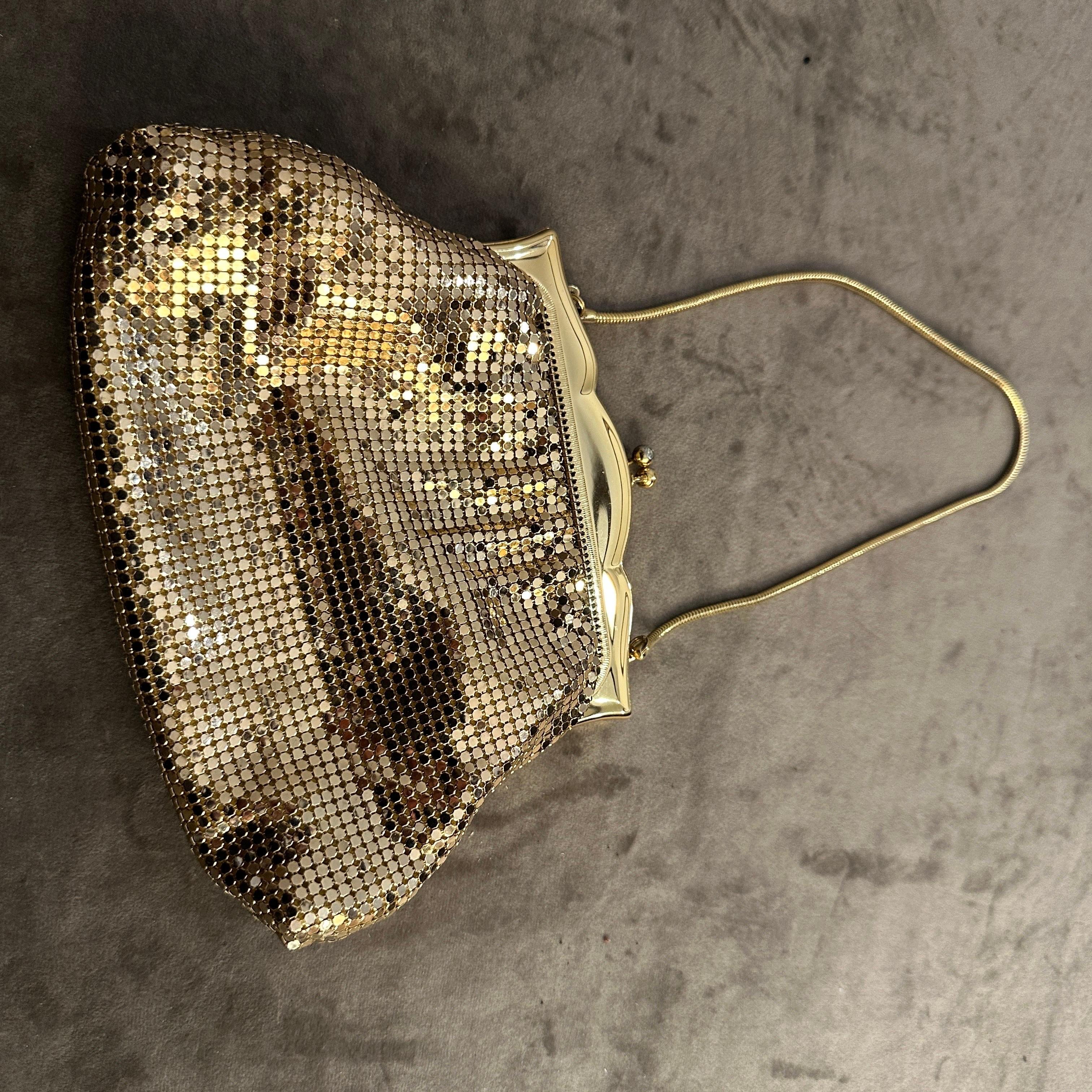 1950s Mid-Century Gold Metal Italian Evening Bag For Sale 4