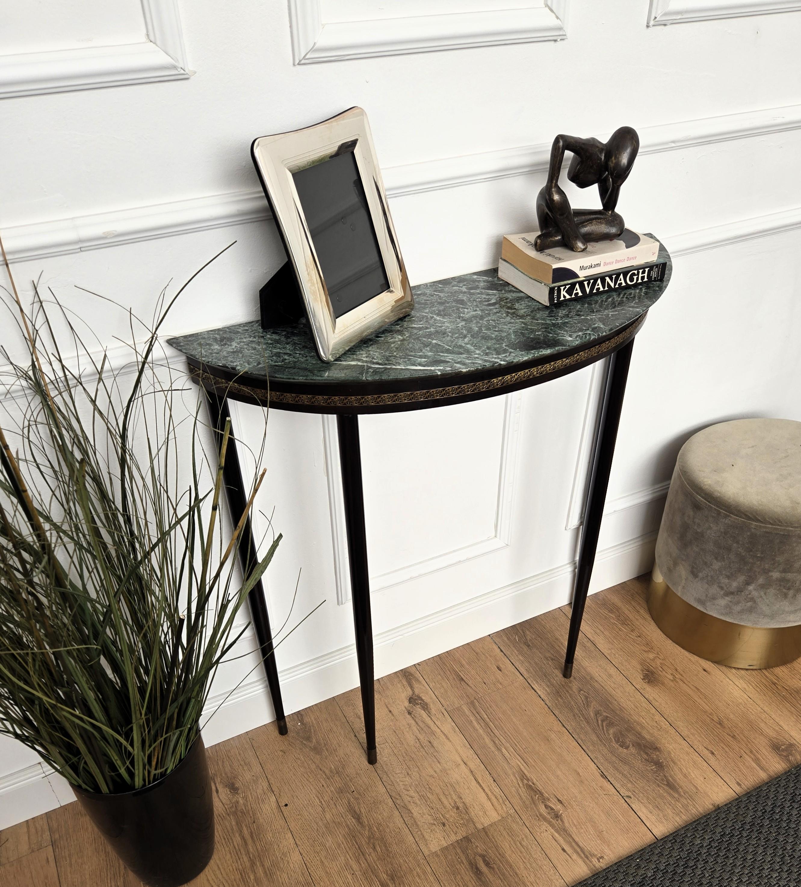 Mesa consola Demi Lune italiana de mediados de siglo de 1950 con tapa de mármol verde en Bueno estado para la venta en Carimate, Como