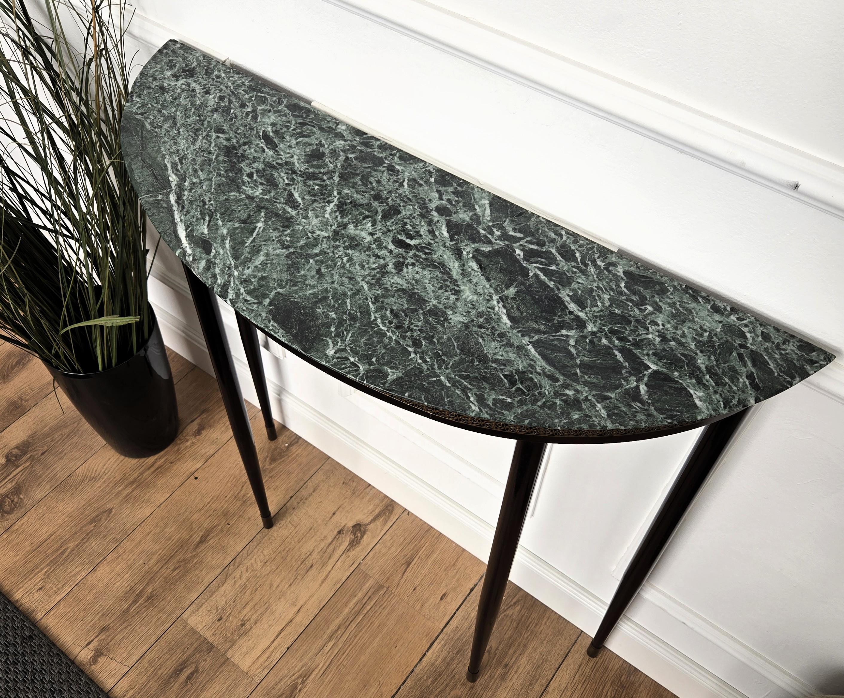 Mesa consola Demi Lune italiana de mediados de siglo de 1950 con tapa de mármol verde en venta 2