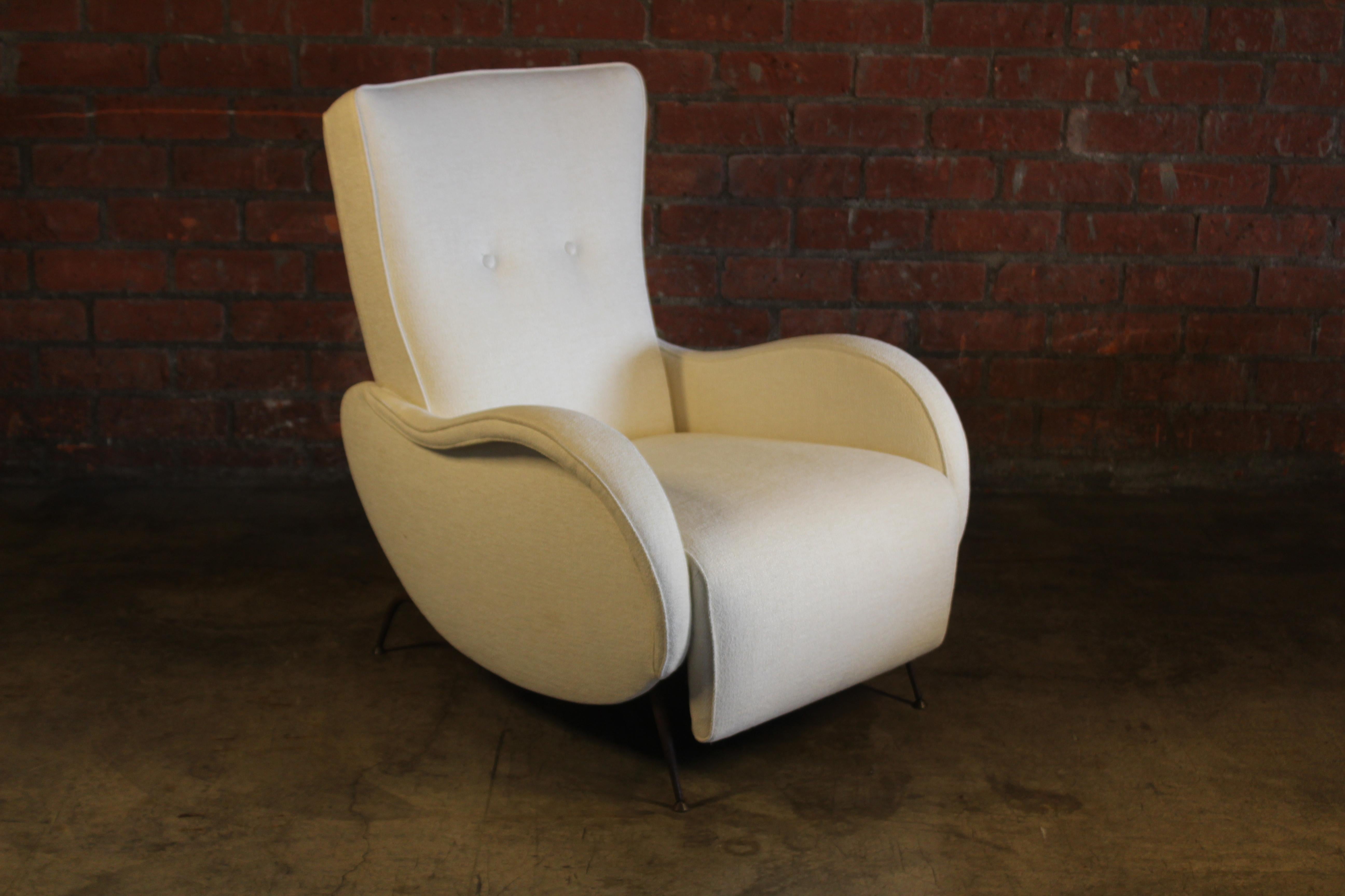 1950s Mid Century Italian Lounge Chair For Sale 4